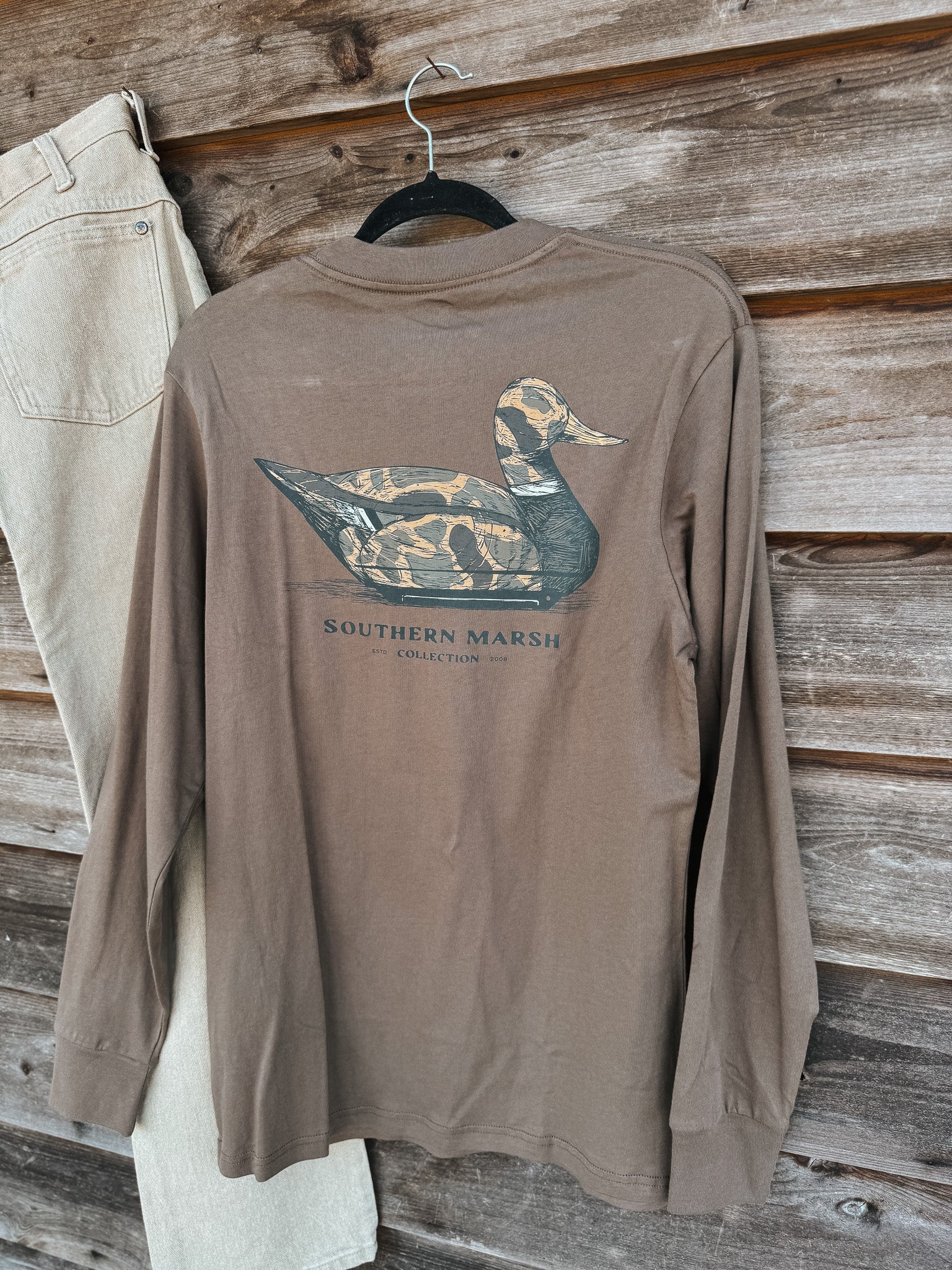 Southern Marsh Vintage Camo Duck Decoy T-Shirt in Carajillo Brown