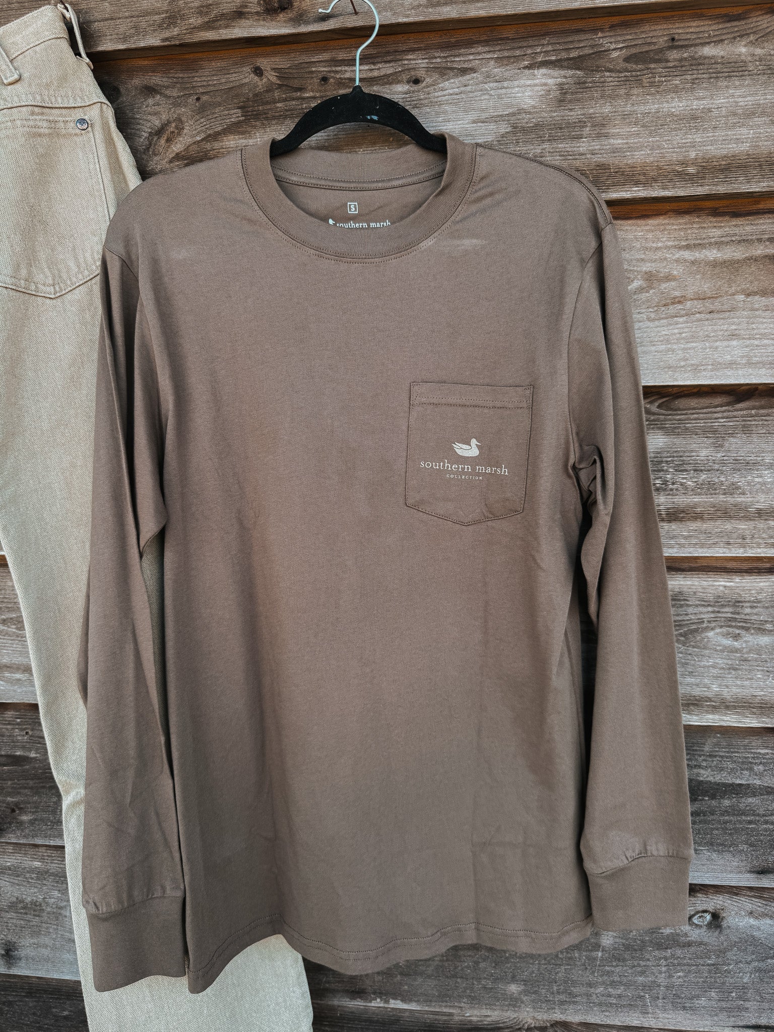Southern Marsh Vintage Camo Duck Decoy T-Shirt in Carajillo Brown