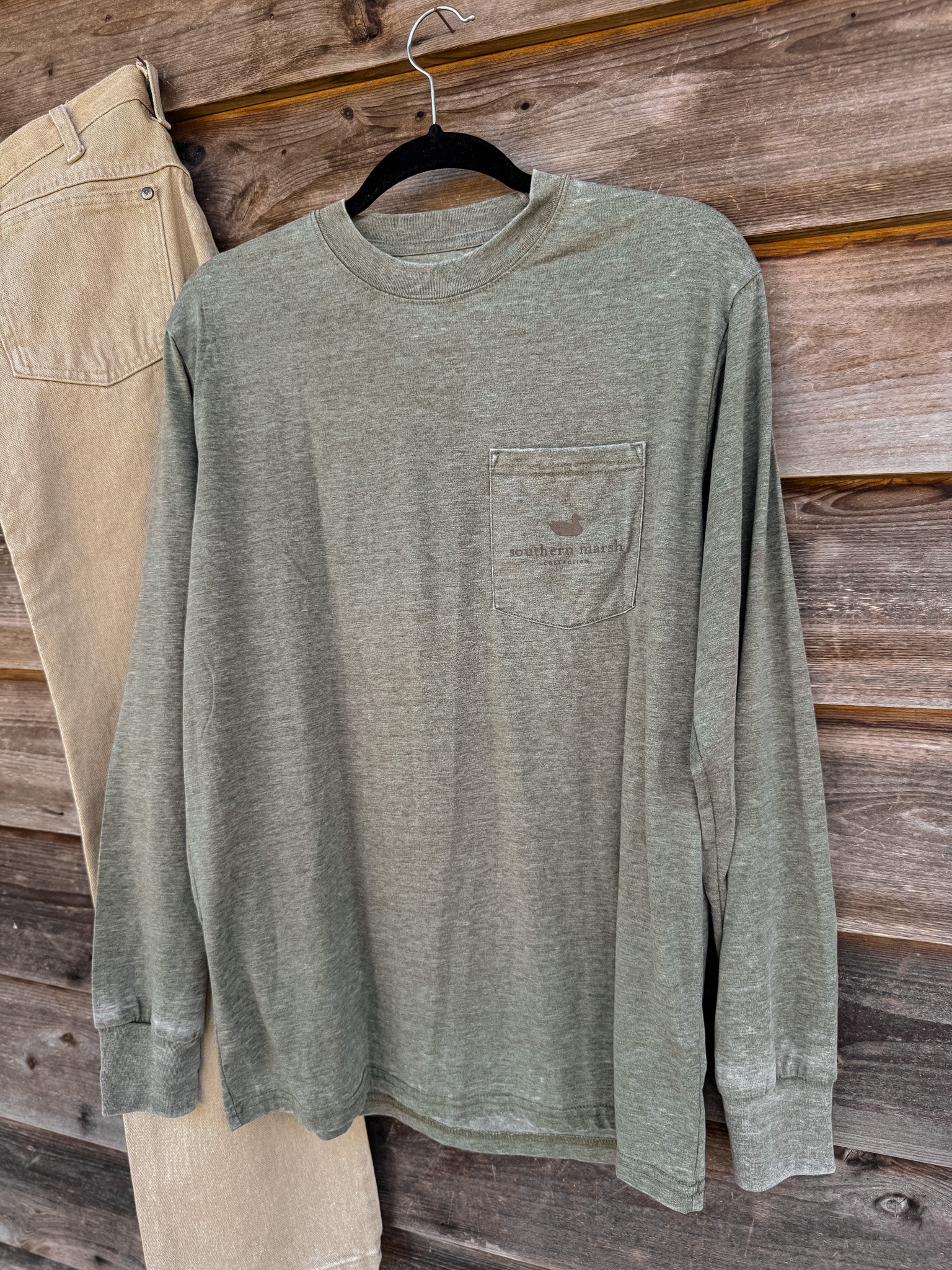 Southern Marsh Seawash™ Retro Duck Originals Long Sleeve T-Shirt in Dark Olive