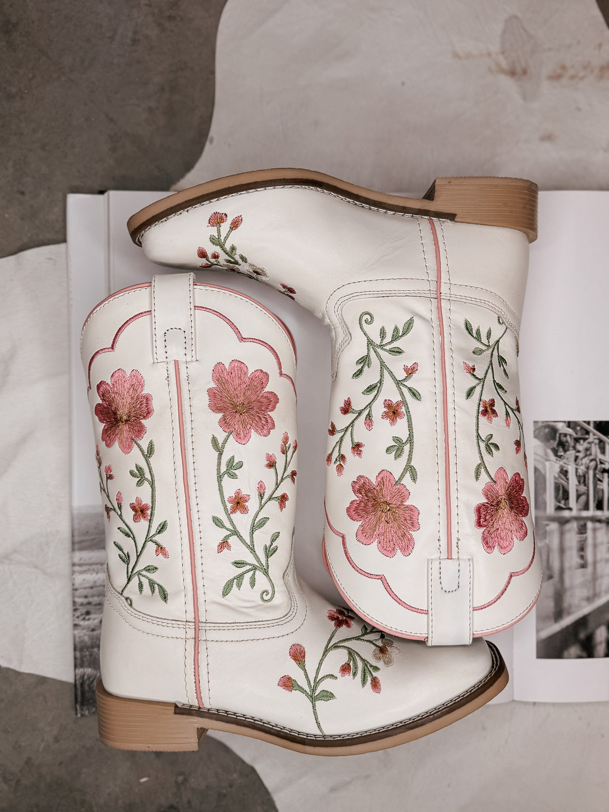 Smoky Mountain Youth Desert Bloom Boots