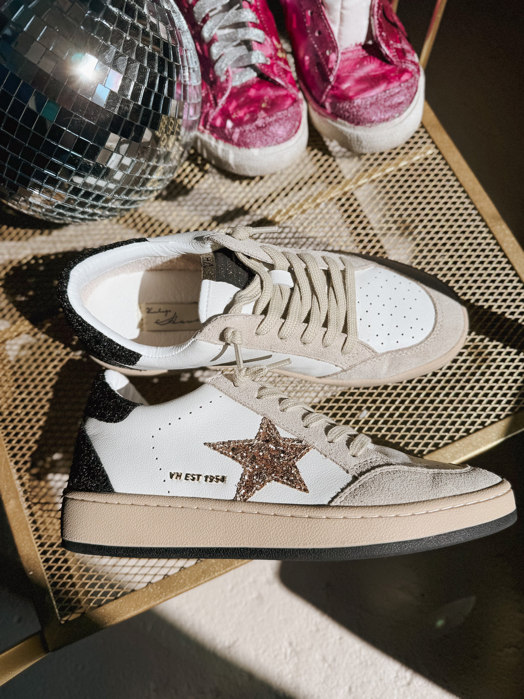 Vintage Havana Denisse Black Gold Glitter Sneaker – Boot Country