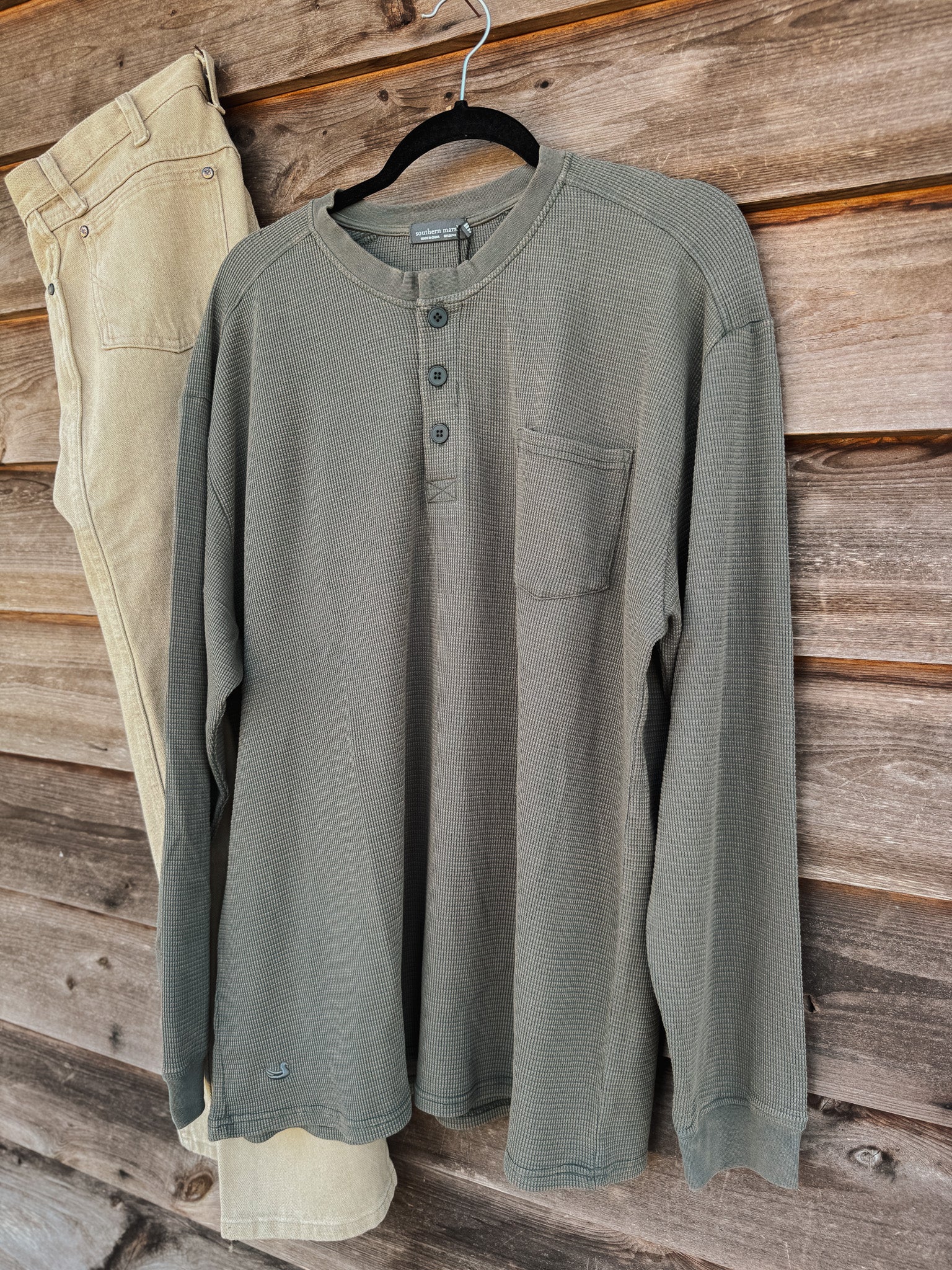 Southern Marsh SEAWASH™ Vintage Waffle Henley T-Shirt in Charcoal Grey