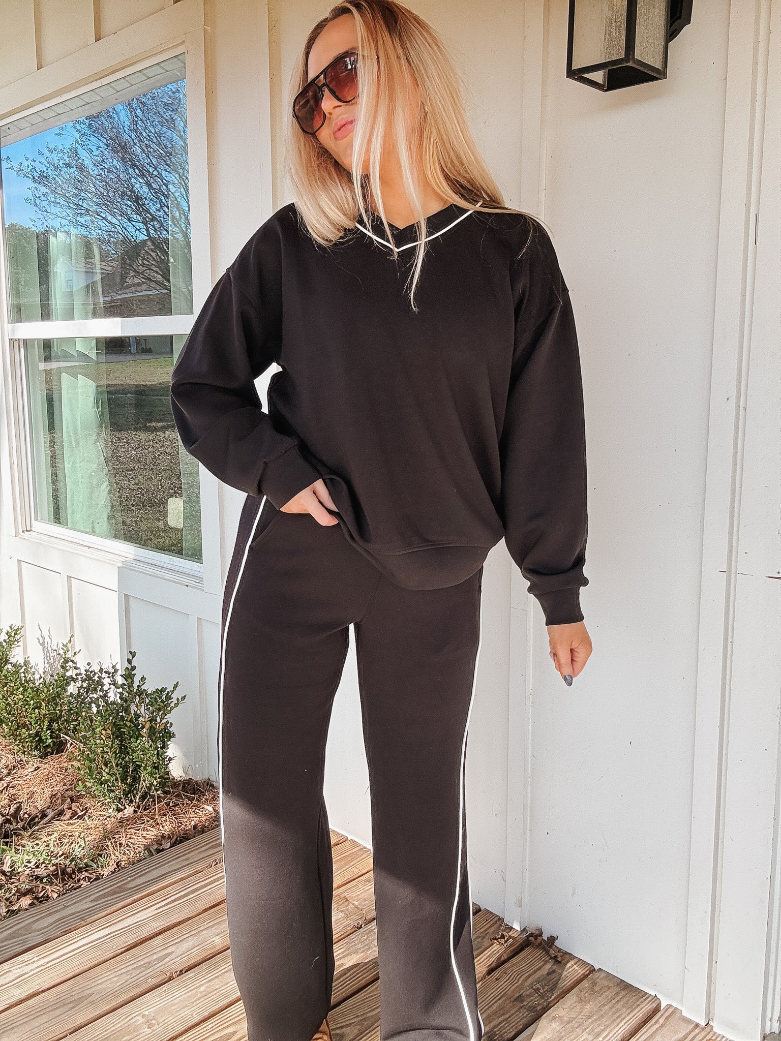 Elite Feeling Black V-Neck Top