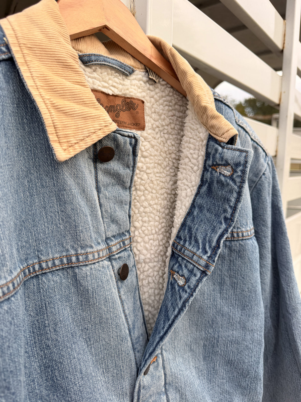 Wrangler | Men's Light Wash Sherpa Lined Denim Jacket