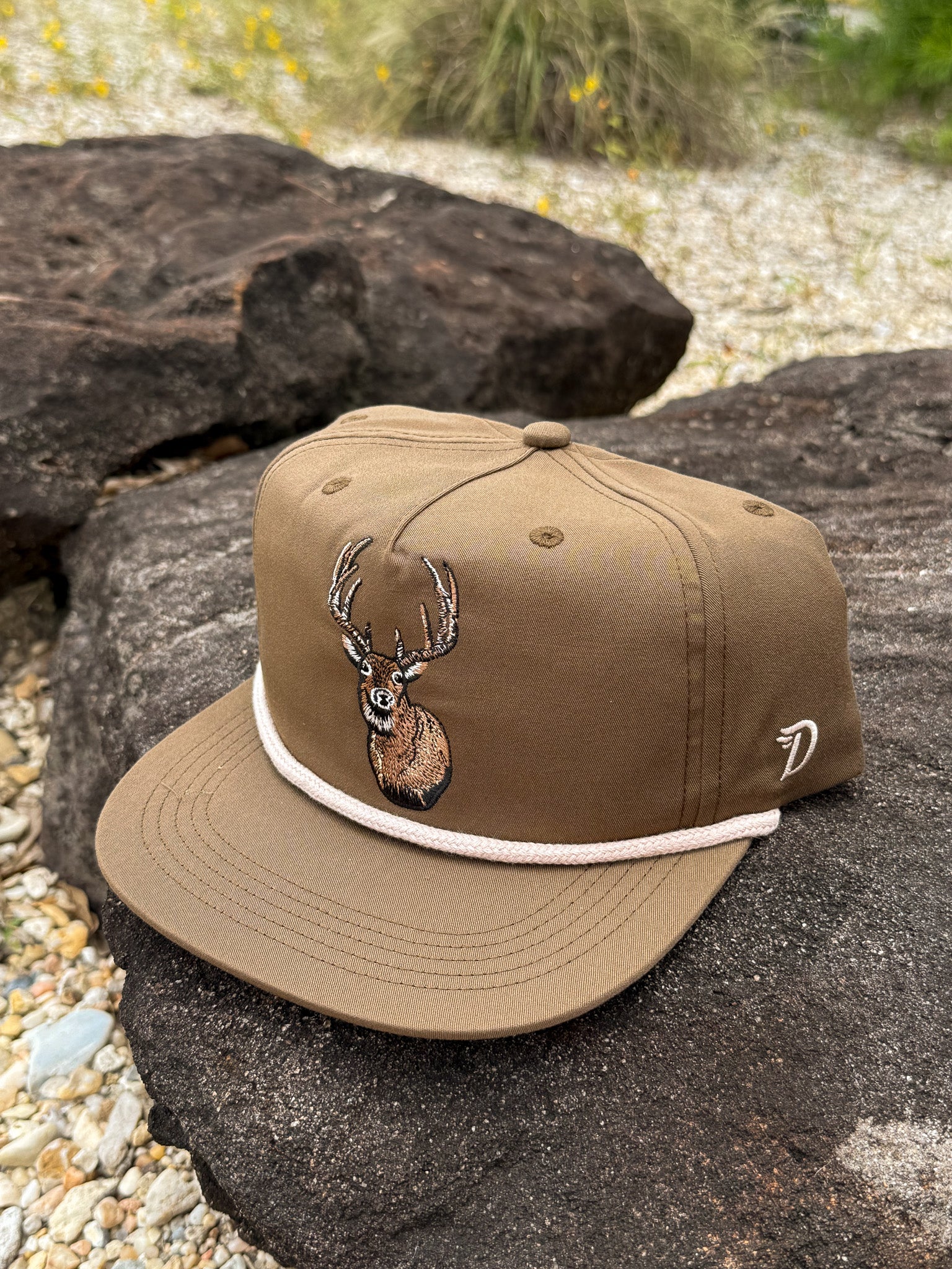 Men's Duck Camp Whitetail Pin Oak Cap