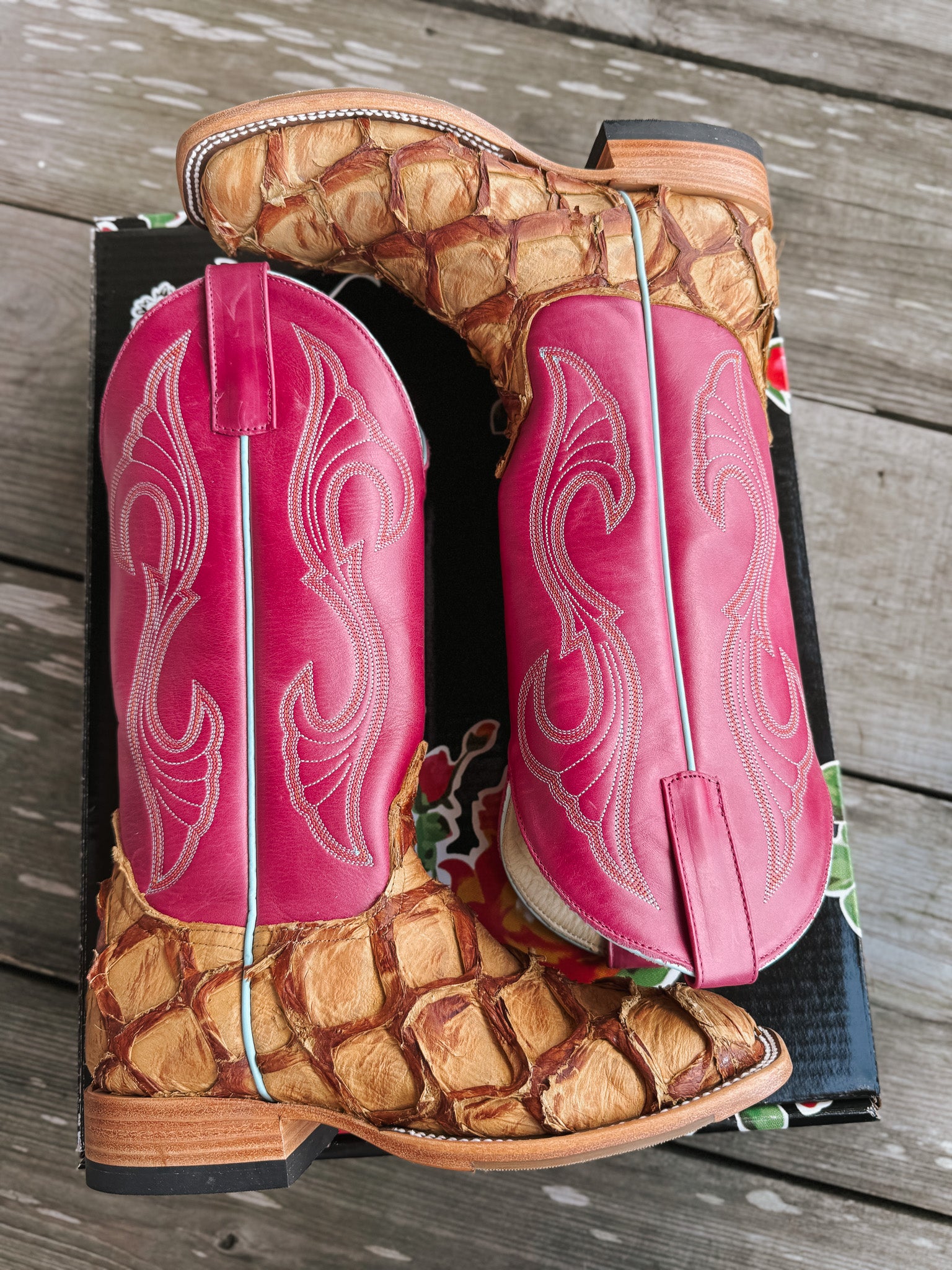 Women's Macie Bean Pink Antique Saddle Pirarucu Boots