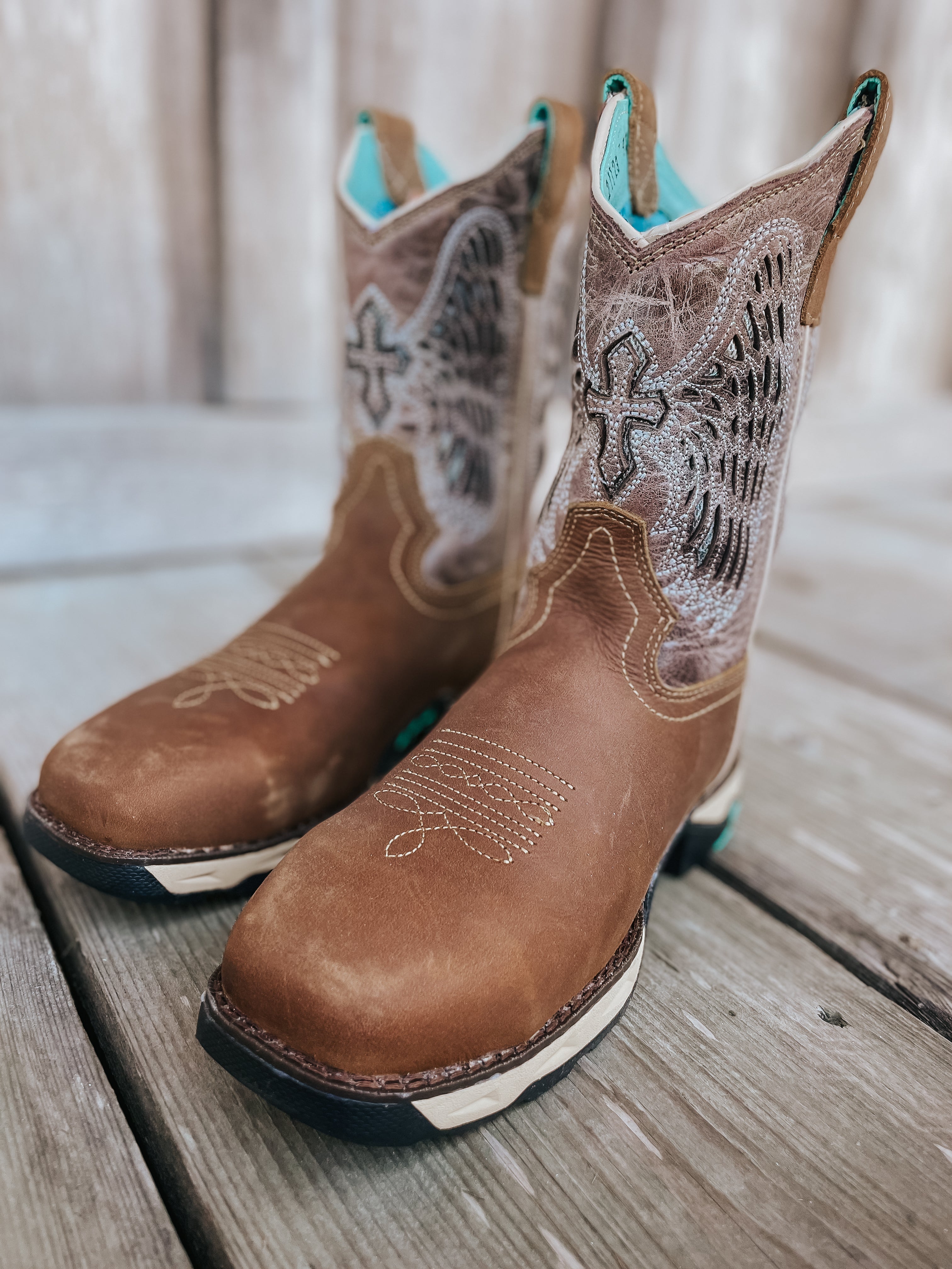 Botas de trabajo con punta de seguridad Corral Brown Wing Hydro Resist para mujer