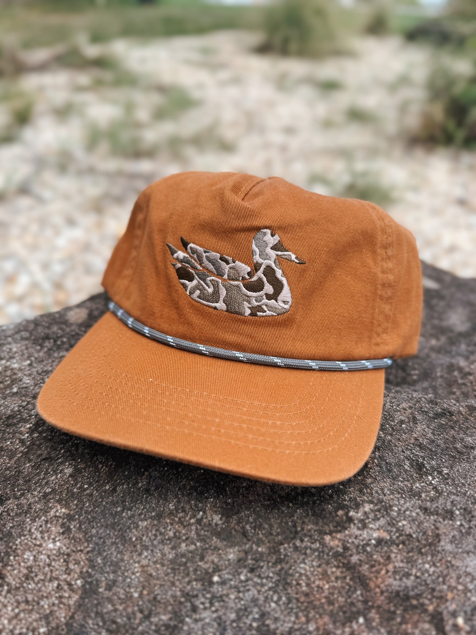 Gorra de cuerda Southern Marsh Camo Duck Ensenada - Naranja quemado