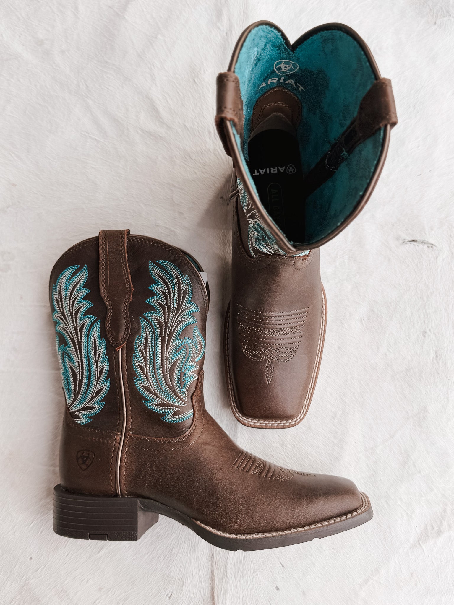 Ariat Women's Round Up Filly Western Boots