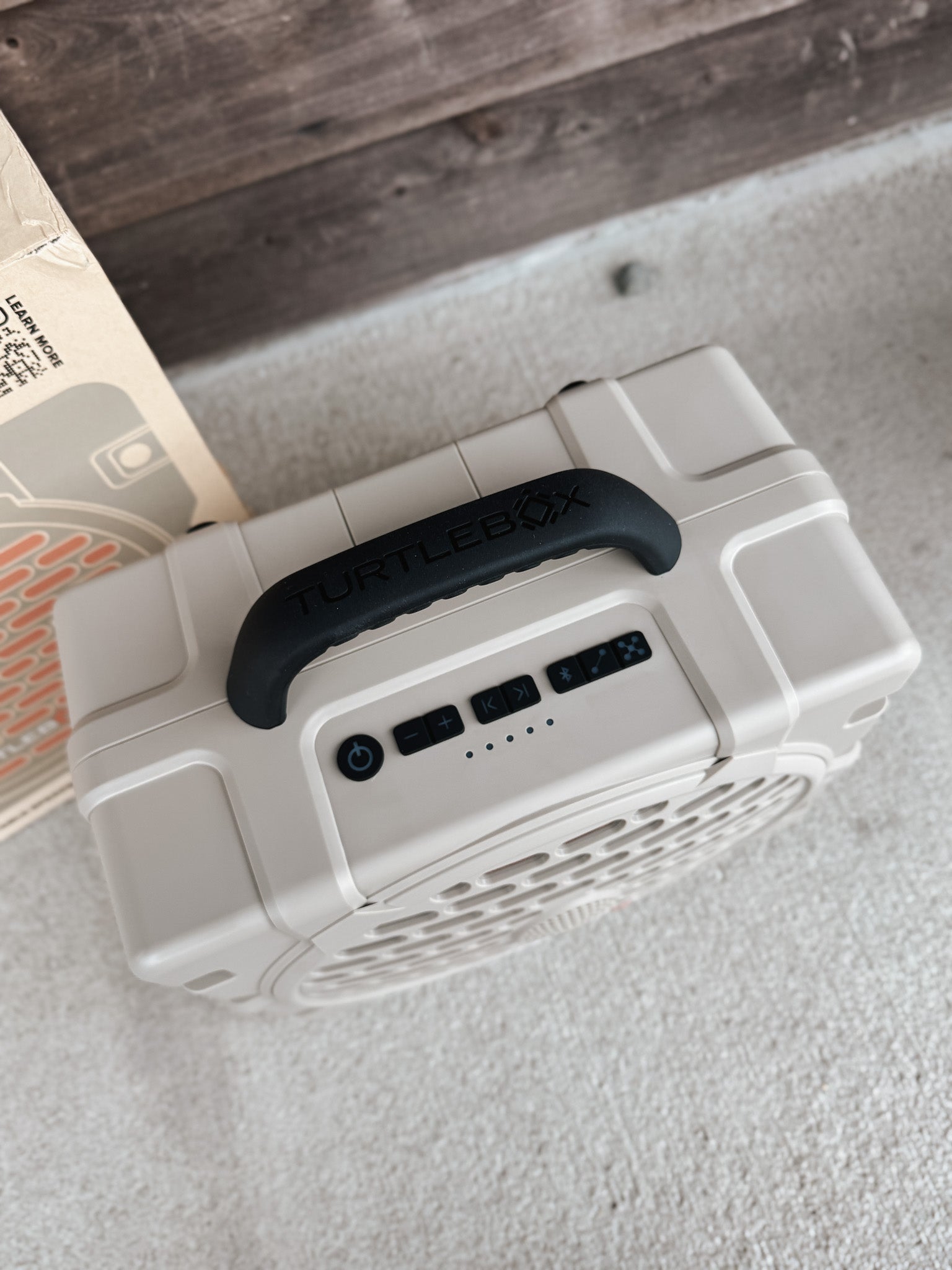 Turtlebox Original: Grande in Tan