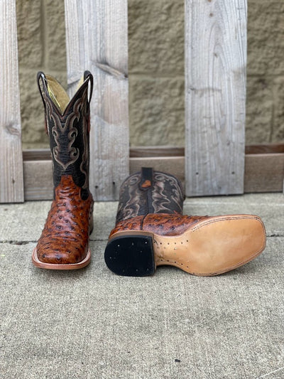 Bota con punta cuadrada y estampado de avestruz de pluma completa en color coñac Cowtown de 13" para hombre