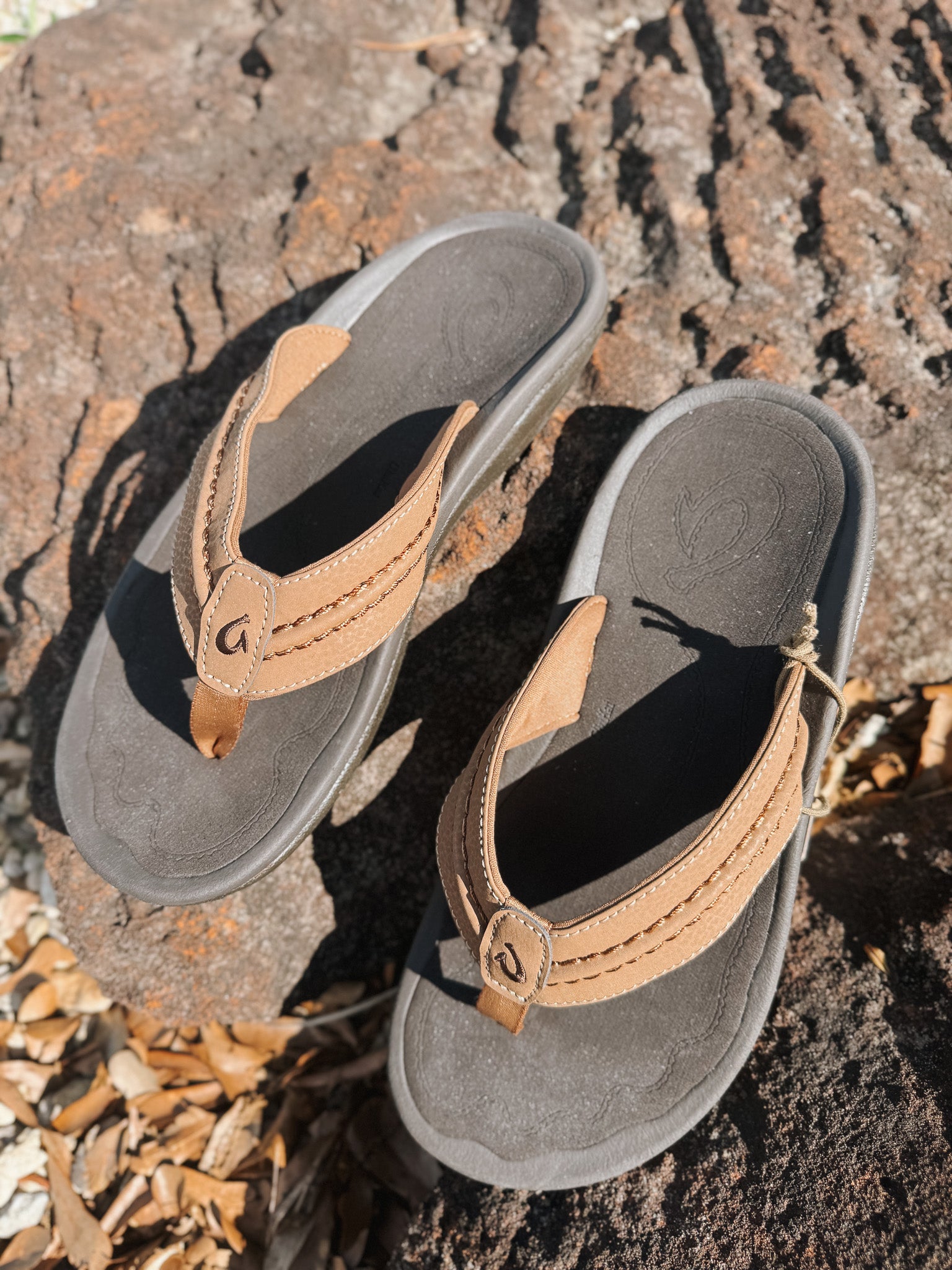 Men's Olukai Hokua Tan Sandals