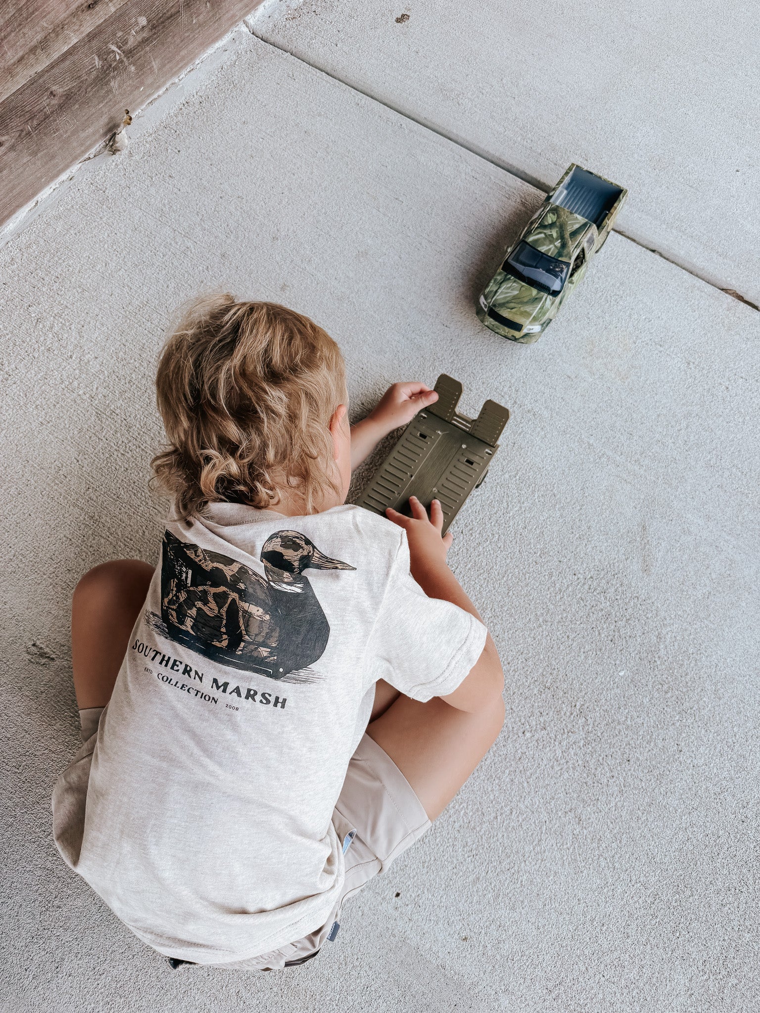 Youth Southern Marsh Vintage Camo Duck Decoy T-Shirt in Washed Oatmeal