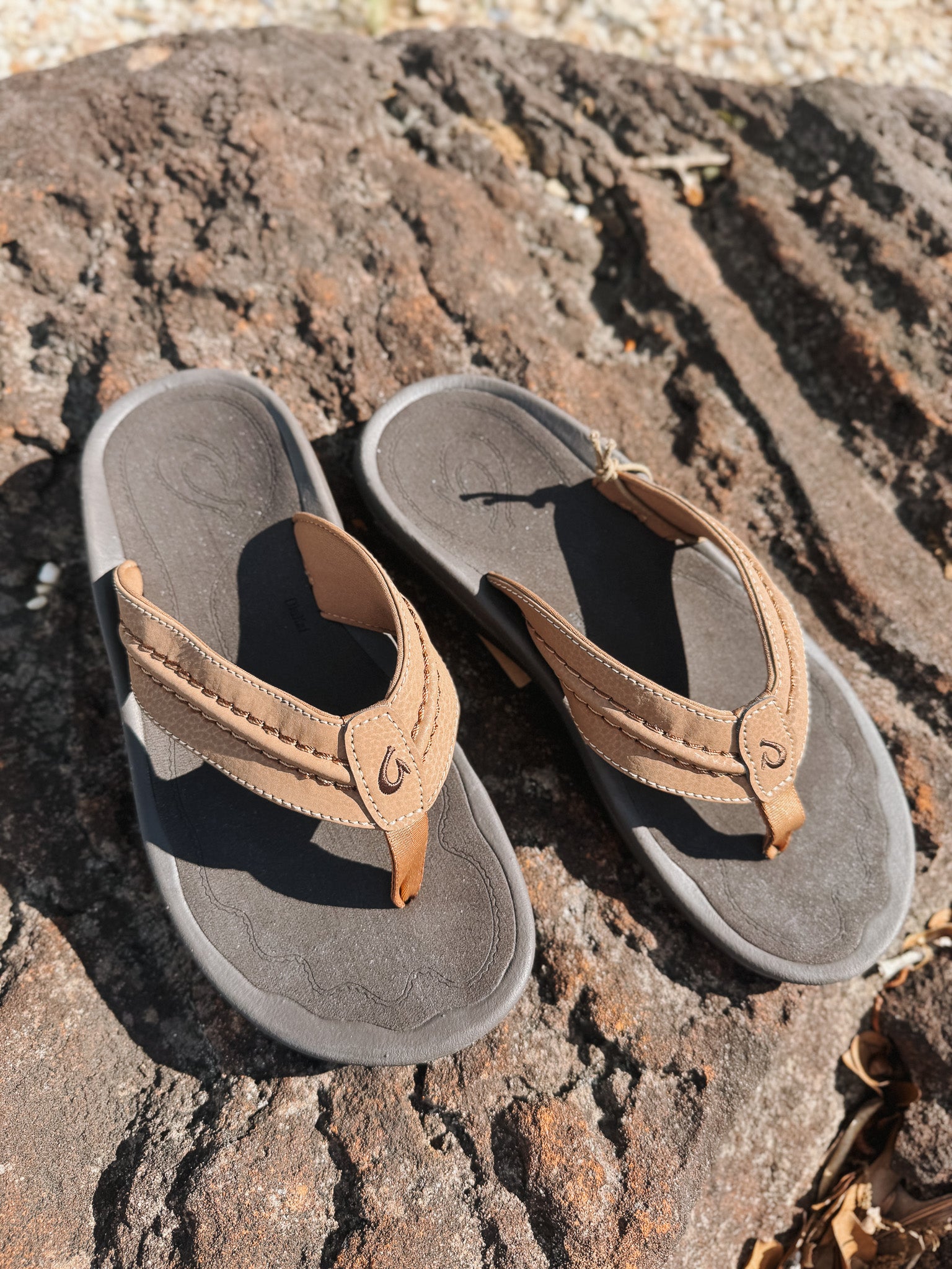 Men's Olukai Hokua Tan Sandals