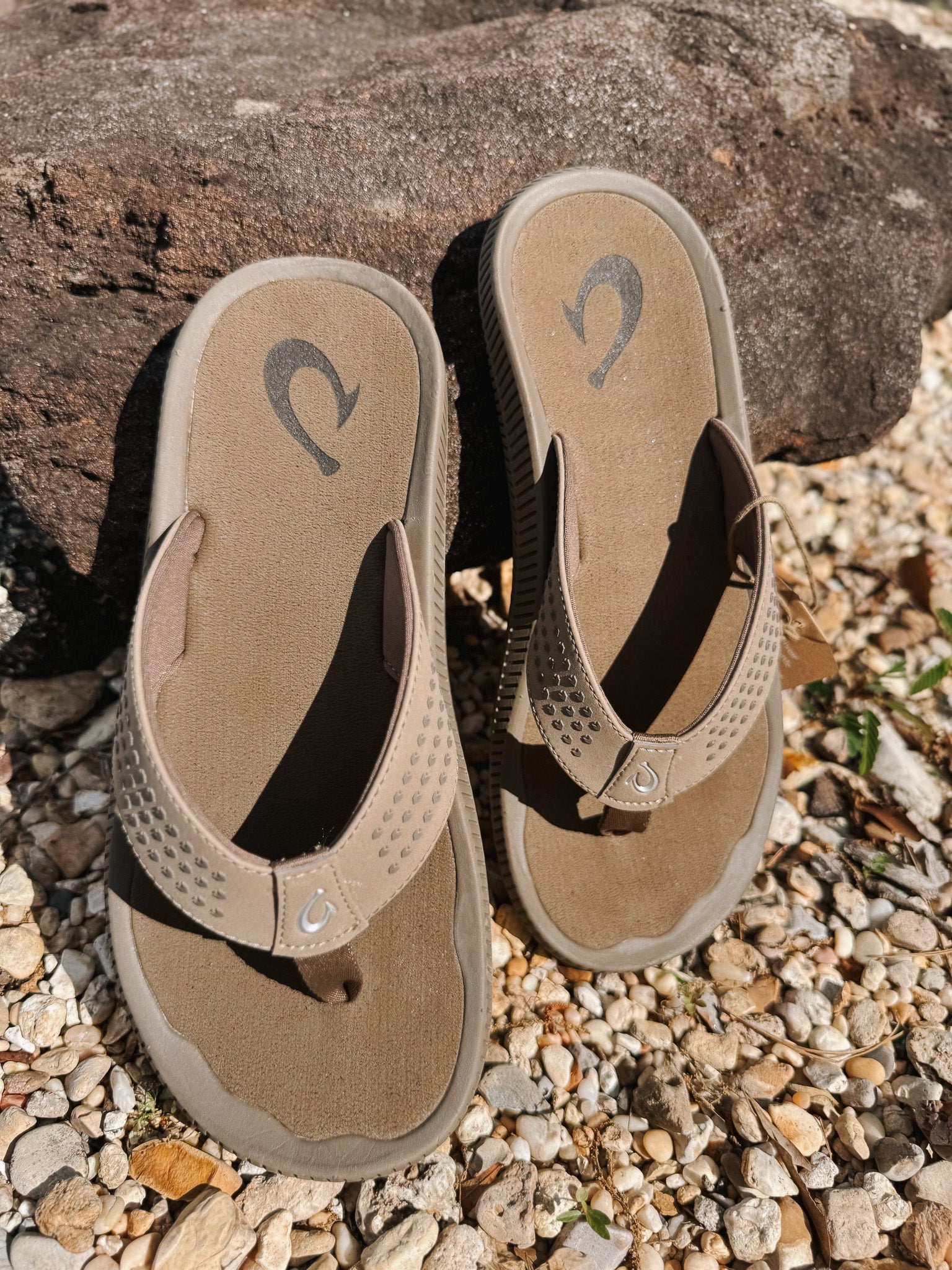 Men's Olukai Ulele Sandals in Mustang