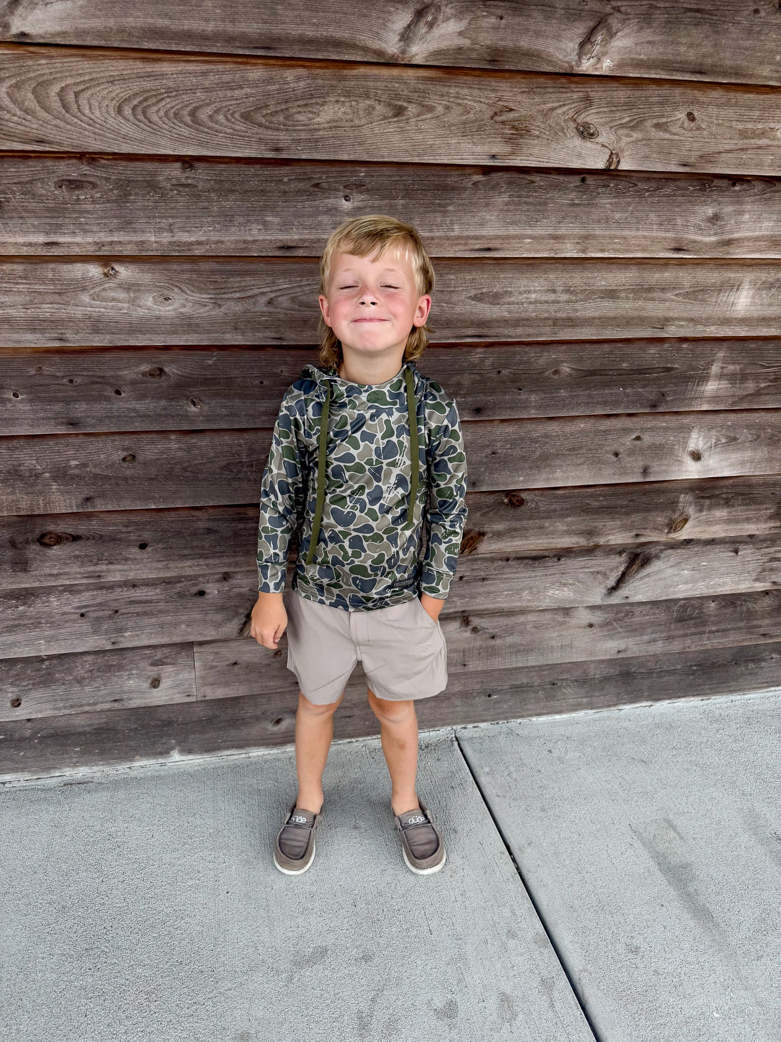 Youth Fieldstone Light Weight Hoodie in Backwoods Camo