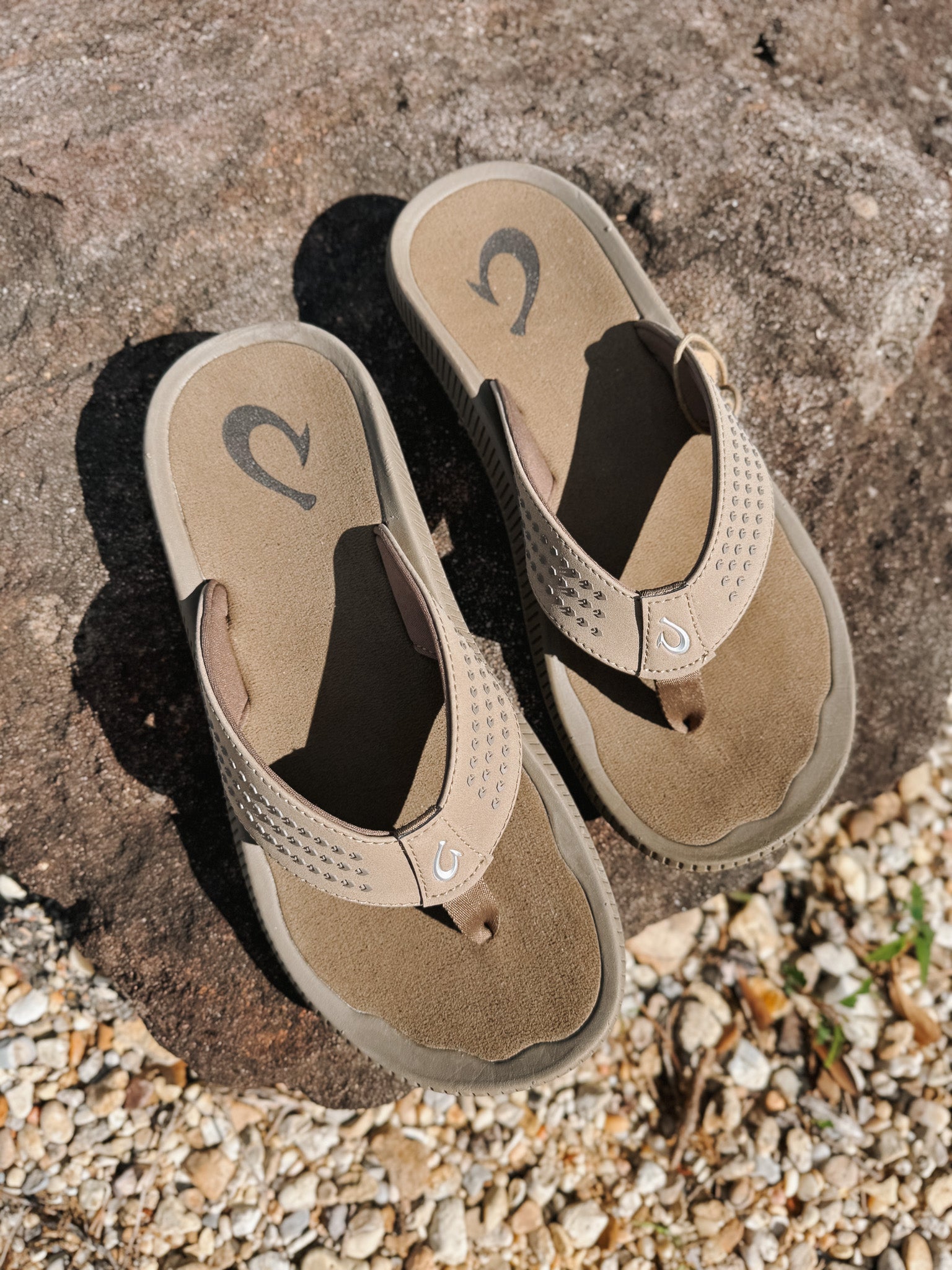 Men's Olukai Ulele Sandals in Mustang