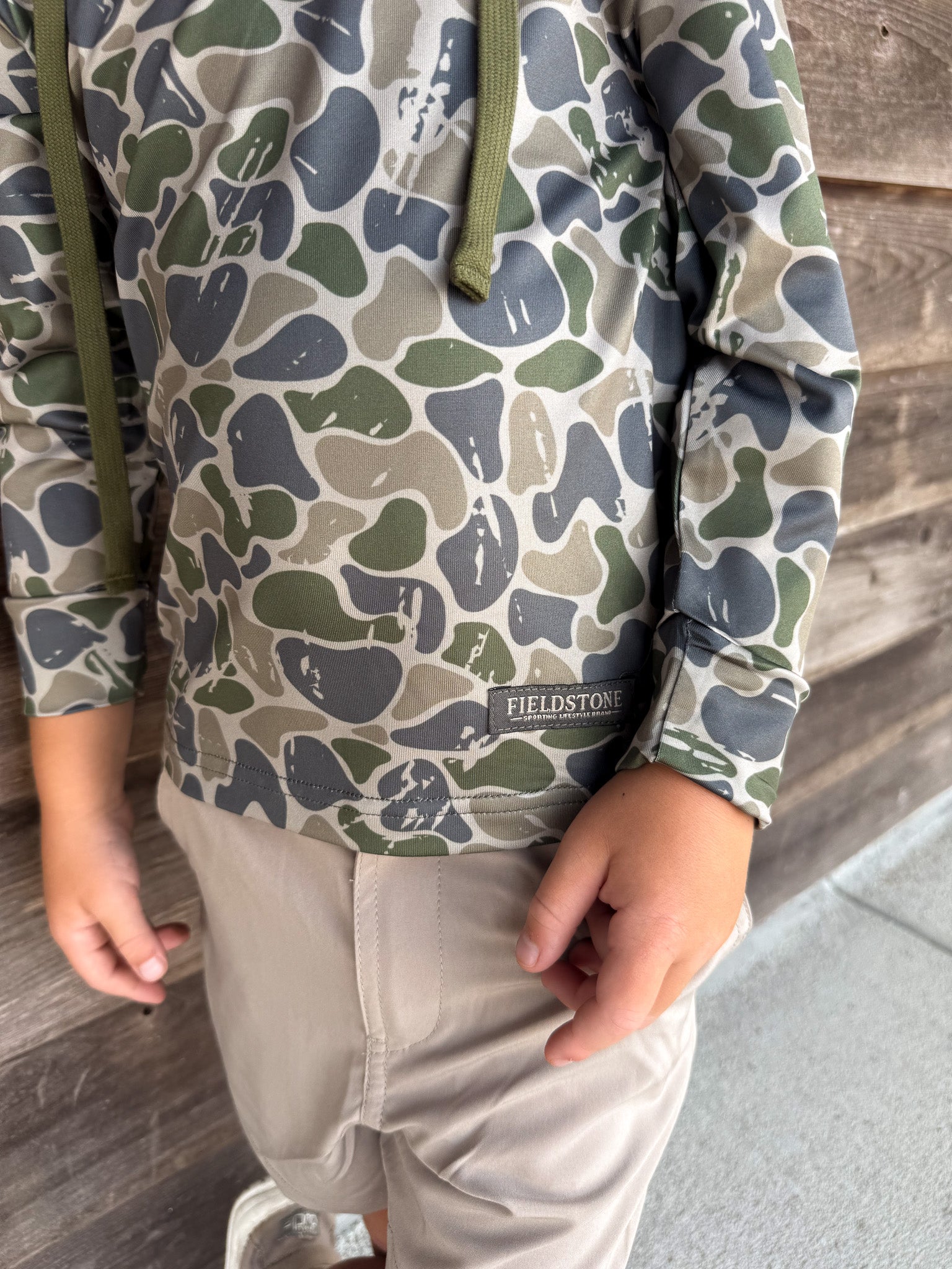 Youth Fieldstone Light Weight Hoodie in Backwoods Camo