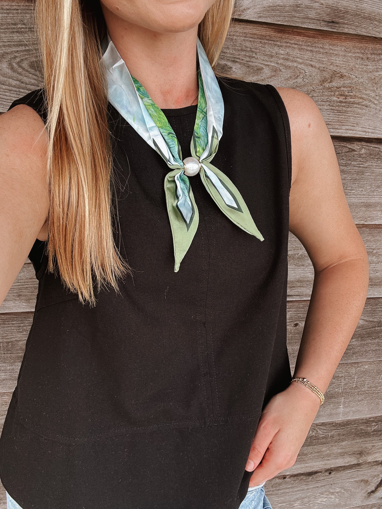 Garden Muse Pearl Magnet Neck Scarf