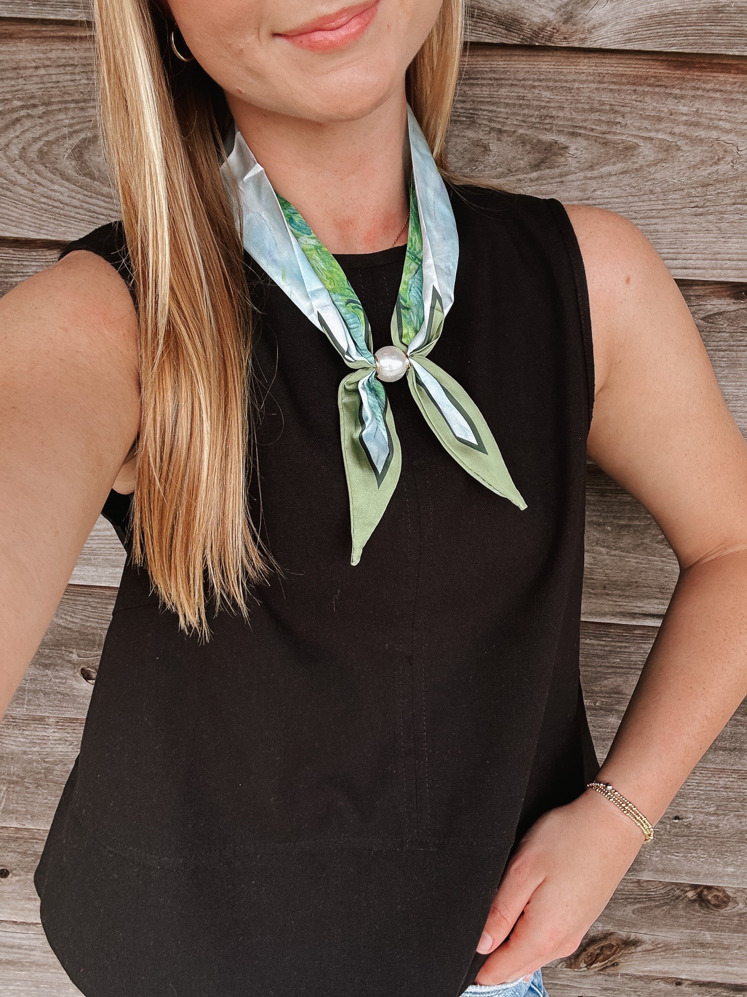 Garden Muse Pearl Magnet Neck Scarf