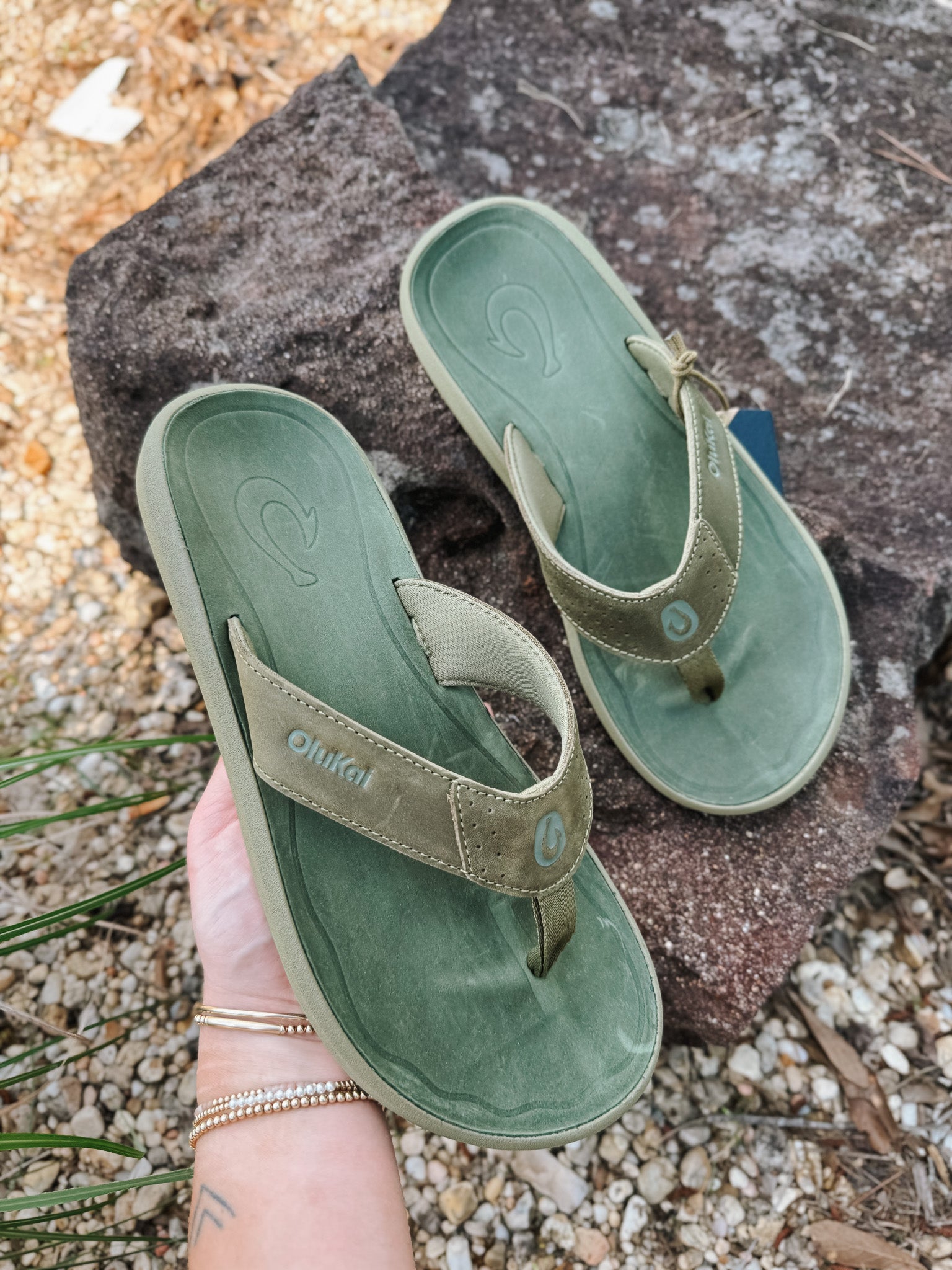 Men's Olukai Pili Sandals in Desert Moss/Deep Green