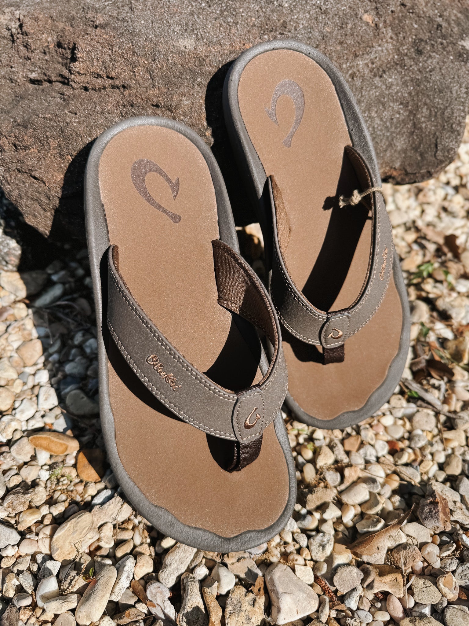 Men's Olukai 'Ohana Dark Java-Ray Sandal – Boot Country