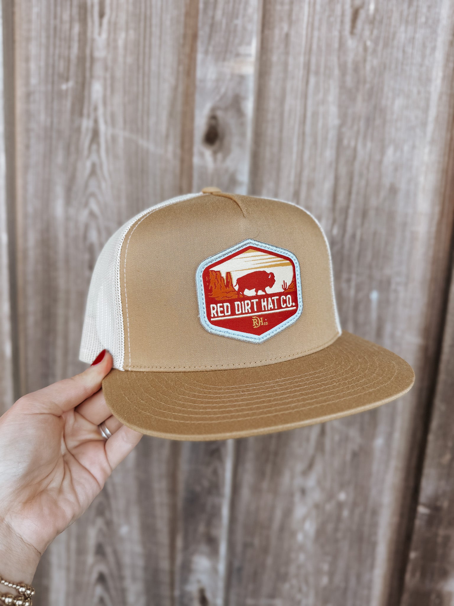 Red Dirt Hat Co. Gorra roja Roam