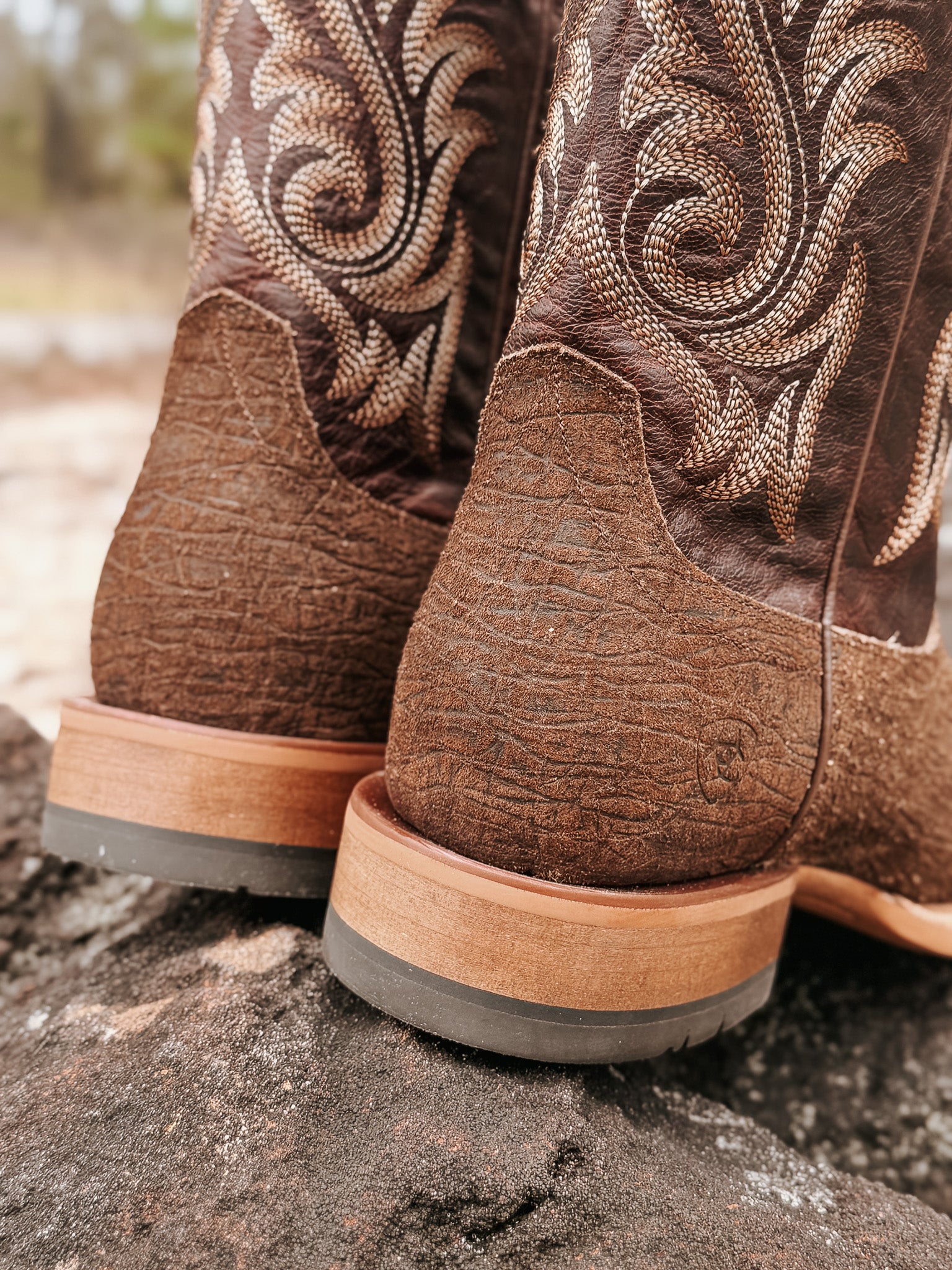 Ariat Men's Cattle Call Wide Square Toe Boots