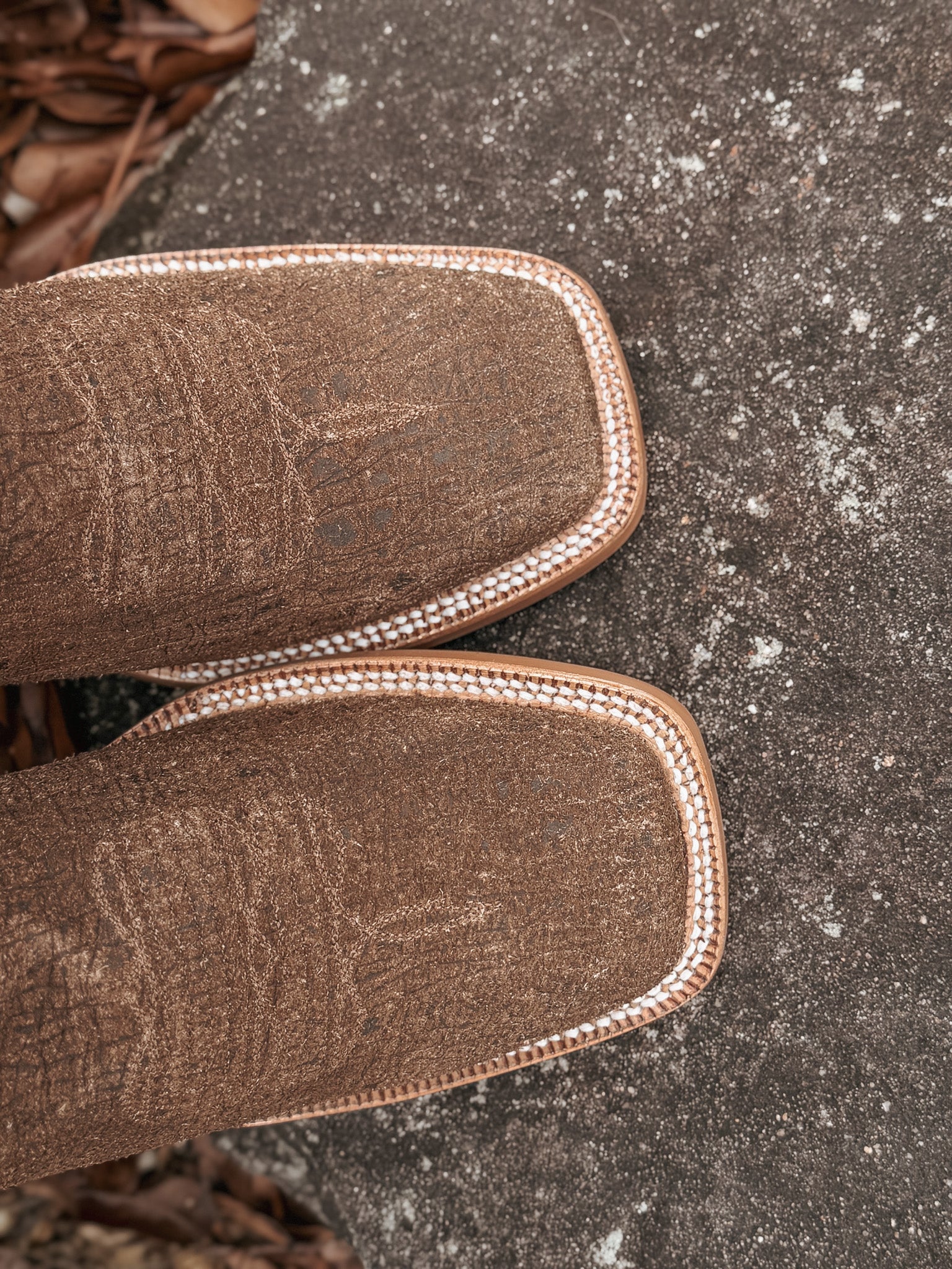 Ariat Men's Cattle Call Wide Square Toe Boots