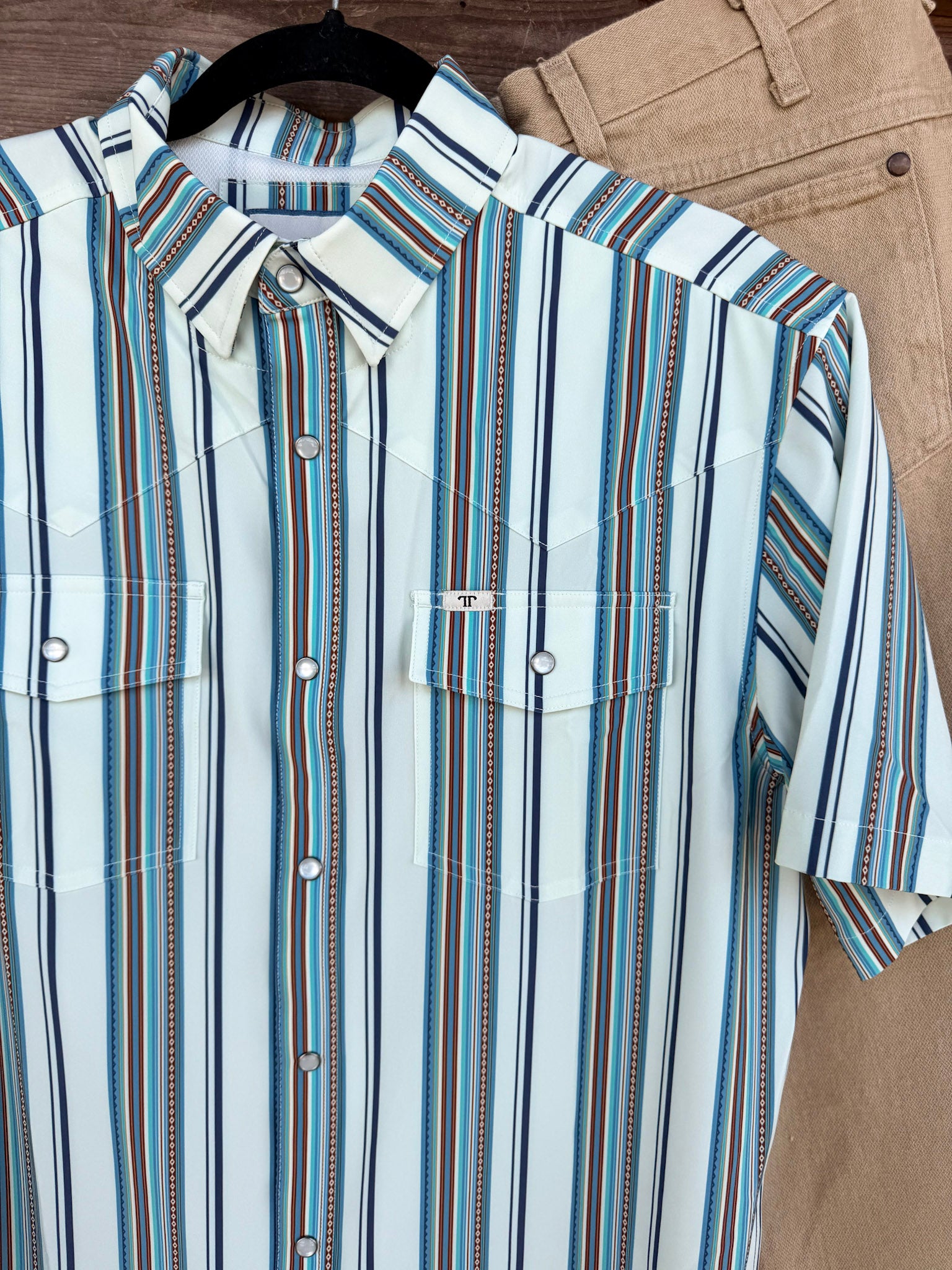 Ferrell The James in Light Blue - Short Sleeve Snap Shirt