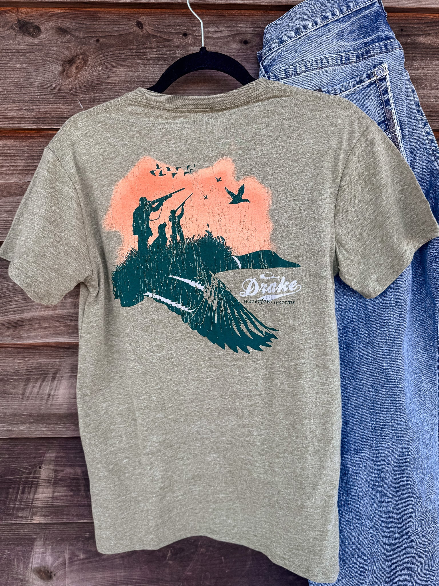 Men's Drake Family Tradition Scenic T-Shirt in Sage Light Heather