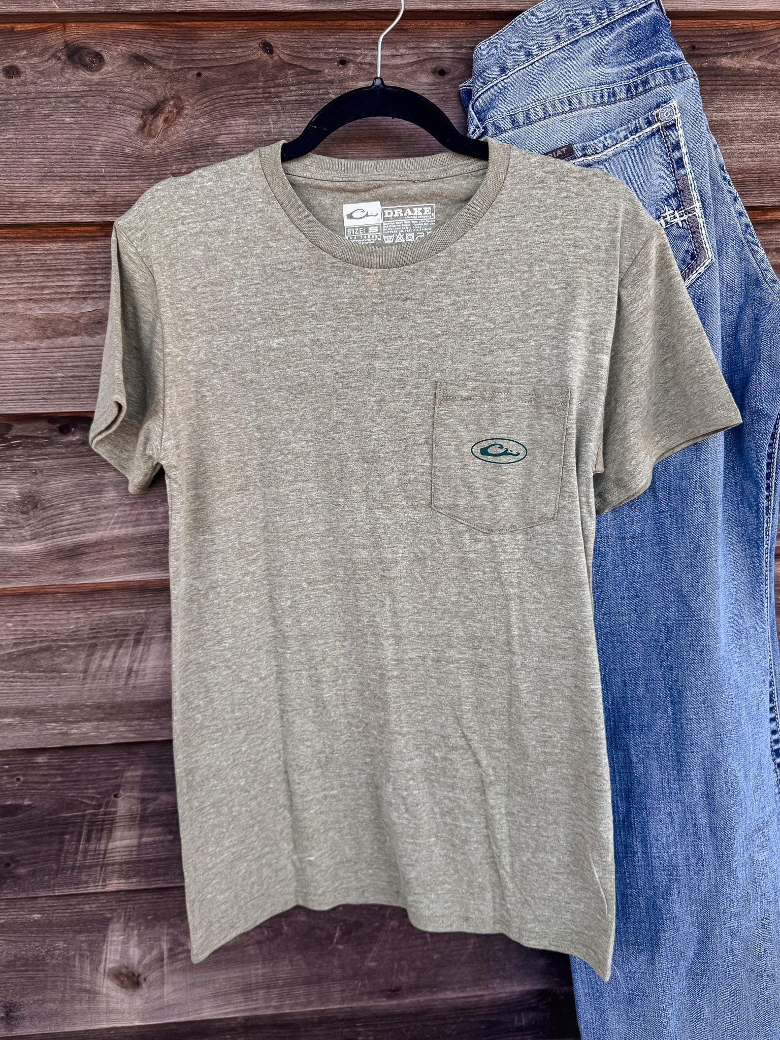 Men's Drake Family Tradition Scenic T-Shirt in Sage Light Heather