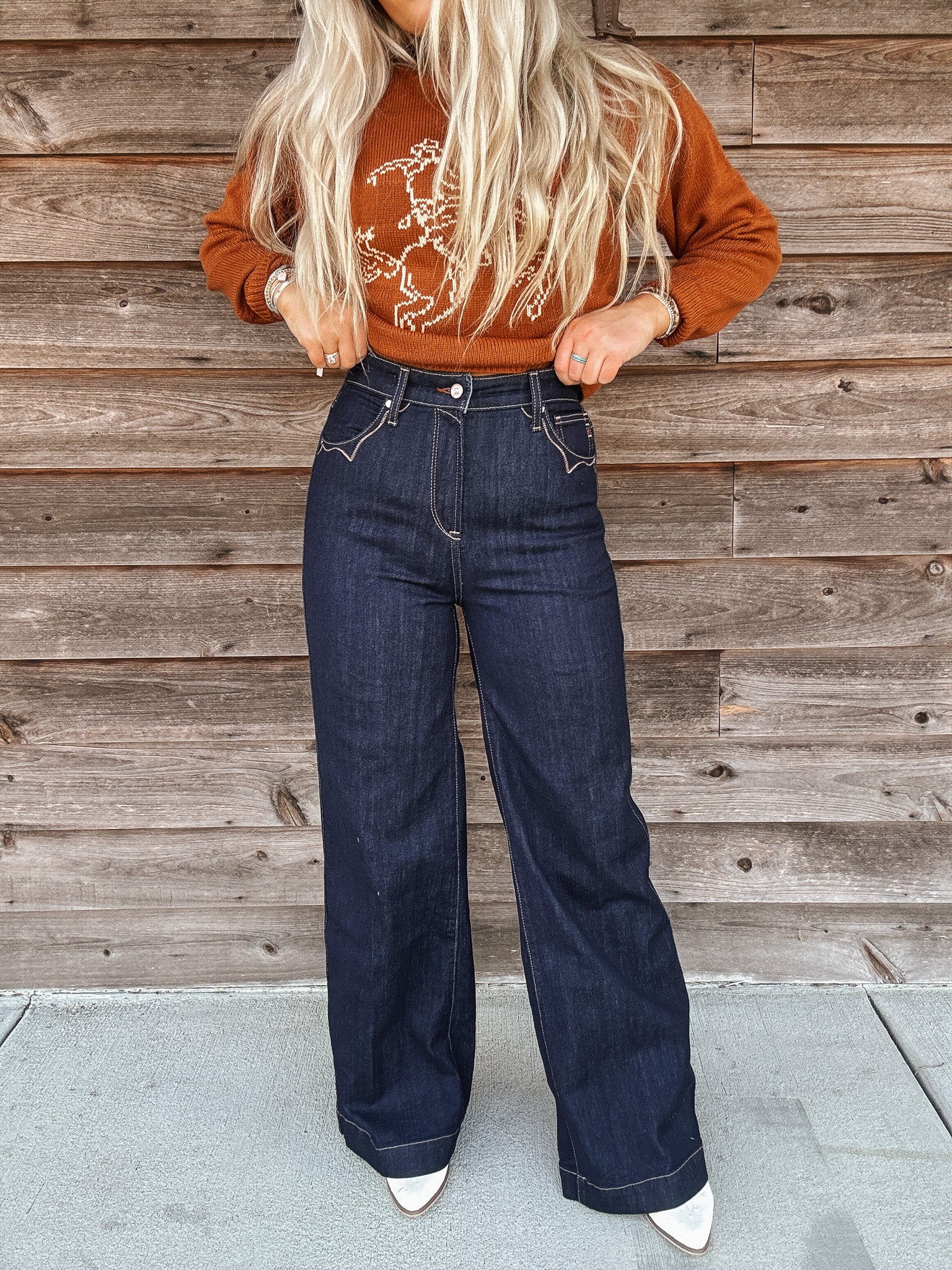 Ariat Women's Ultra High Rise Veronica Wide Leg Jeans