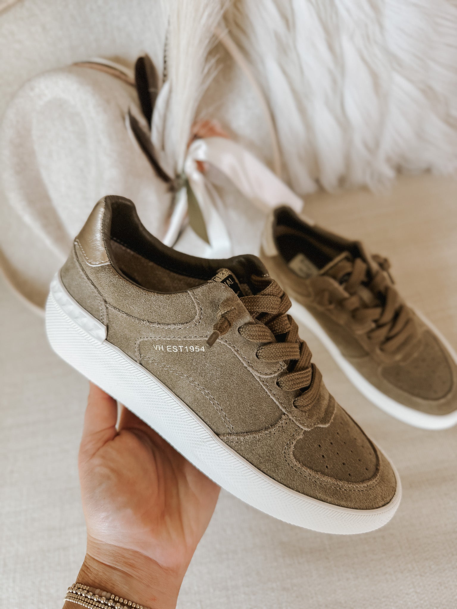 Vintage Havana Tempo 1 Olive Sneakers