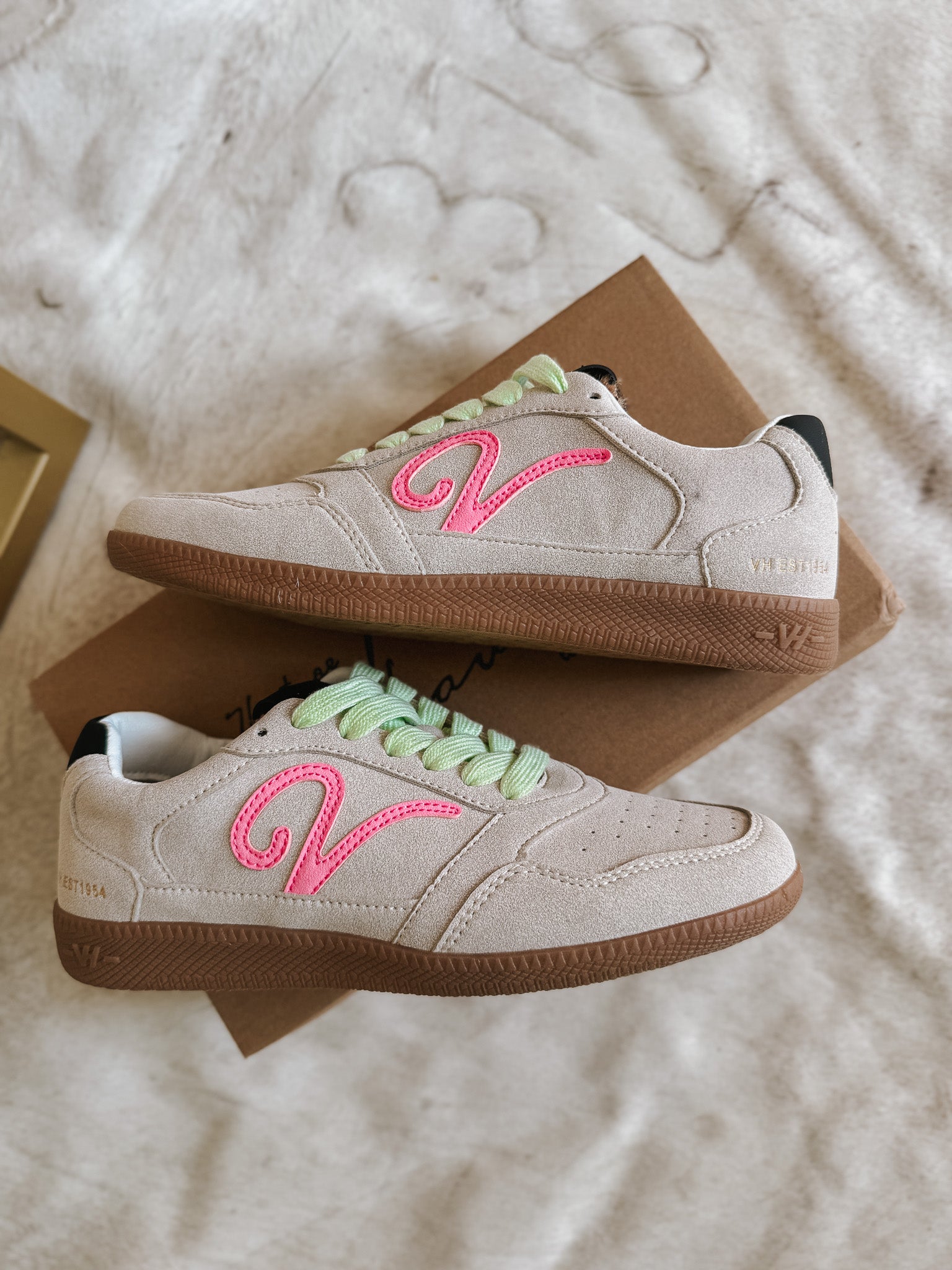 Vintage Havana Whiz 4 Taupe Leopard Sneakers