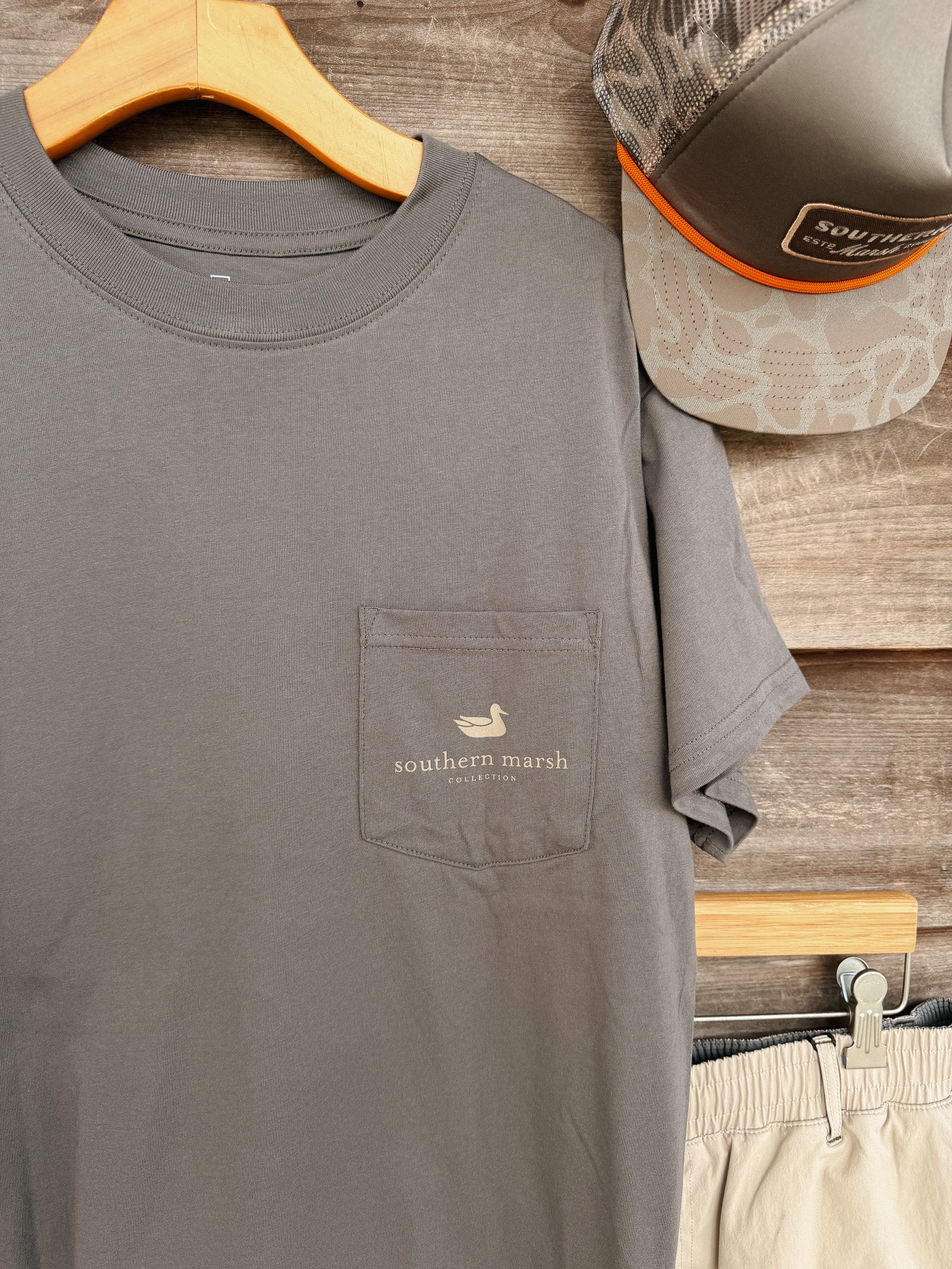Southern Marsh Camo Pointer T-Shirt in Dark Grey