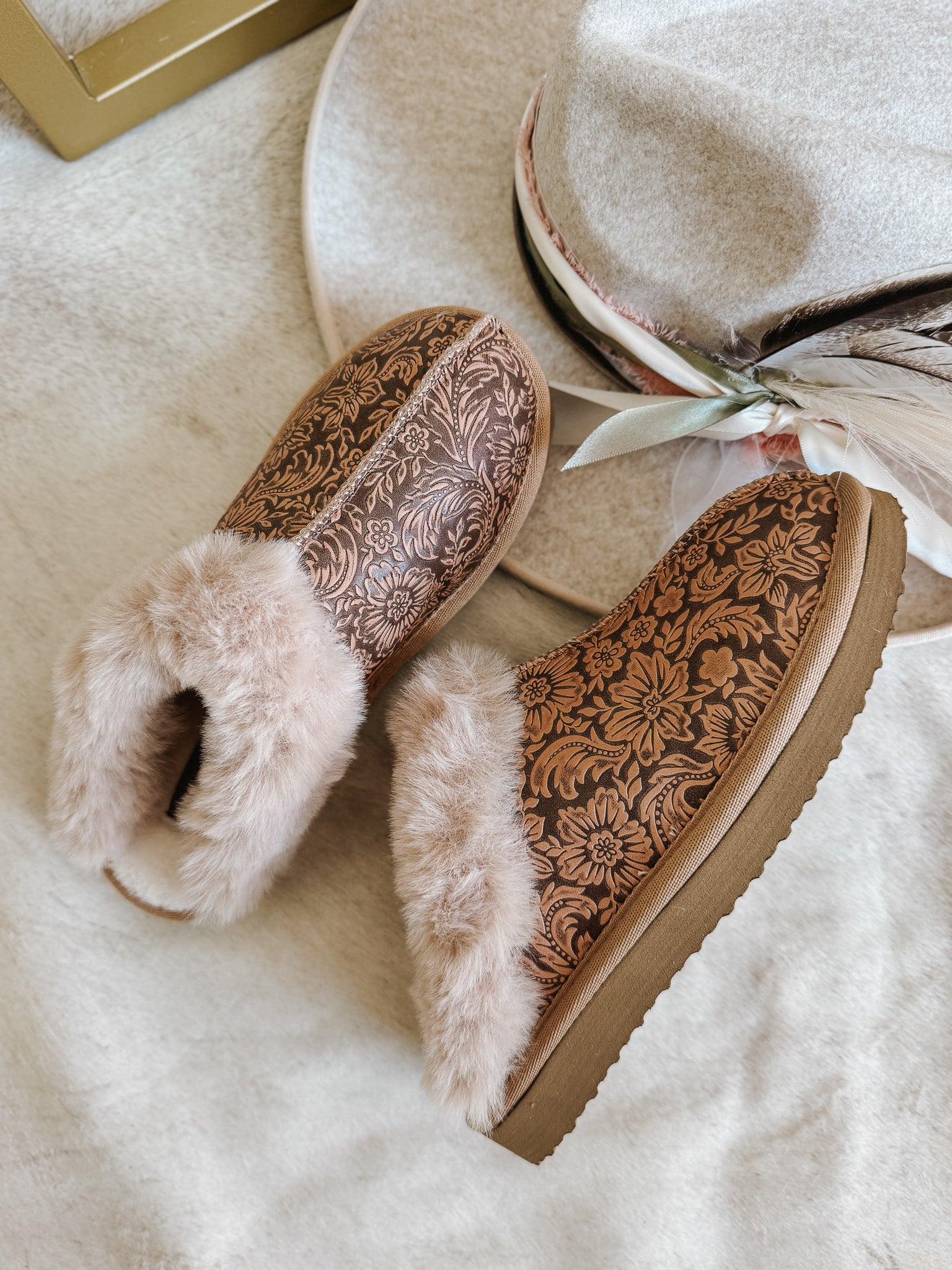 Lolly Nude Fur Lined Slippers