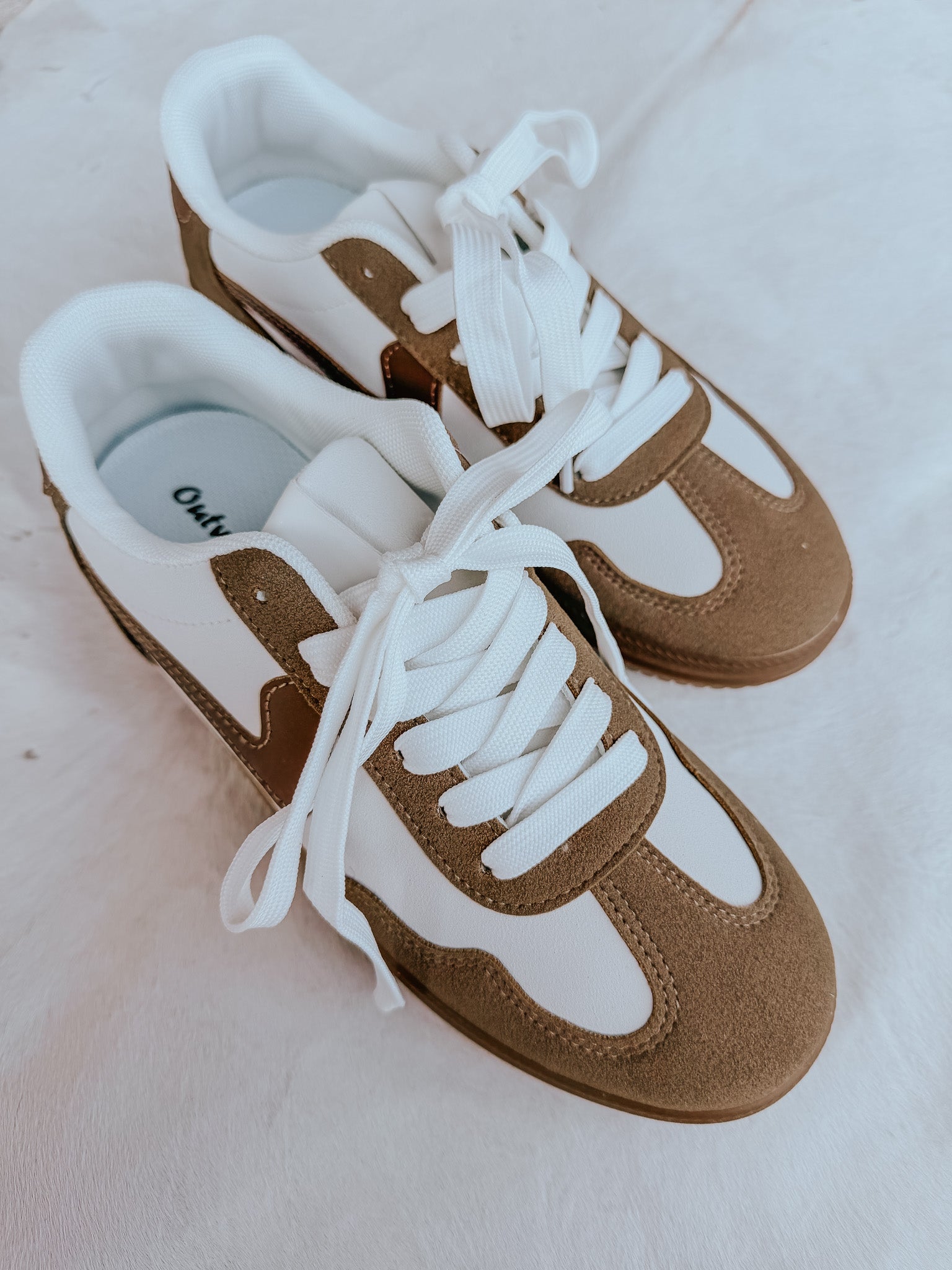 Everyday Court Sneaker