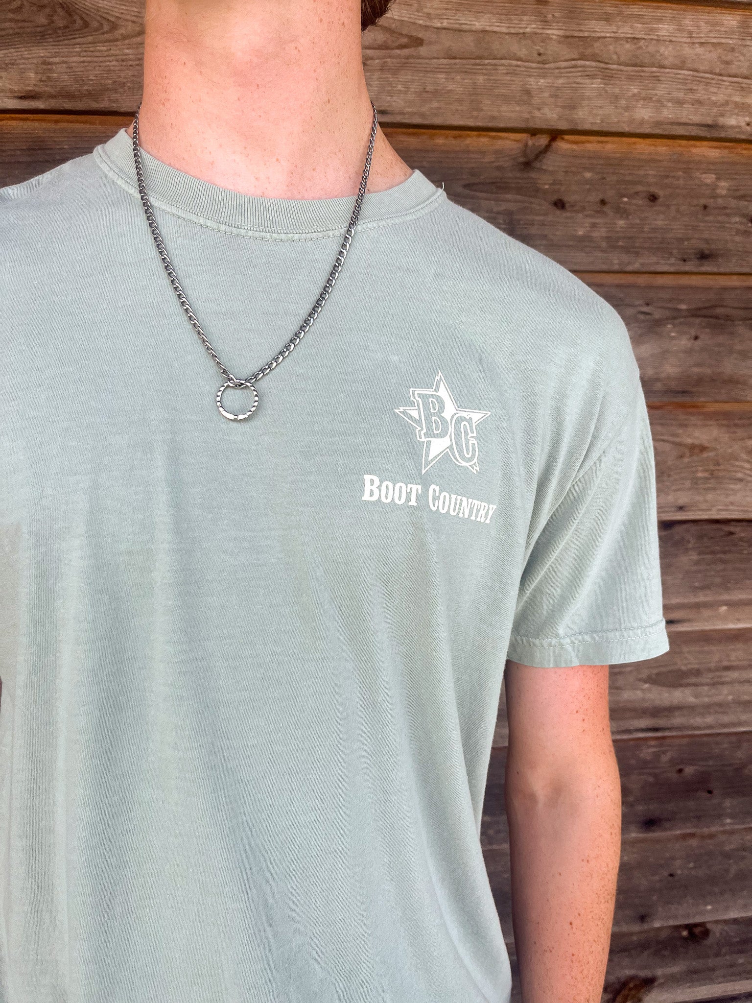 **EXCLUSIVE** Boot Country Gauge T-Shirt in Bay