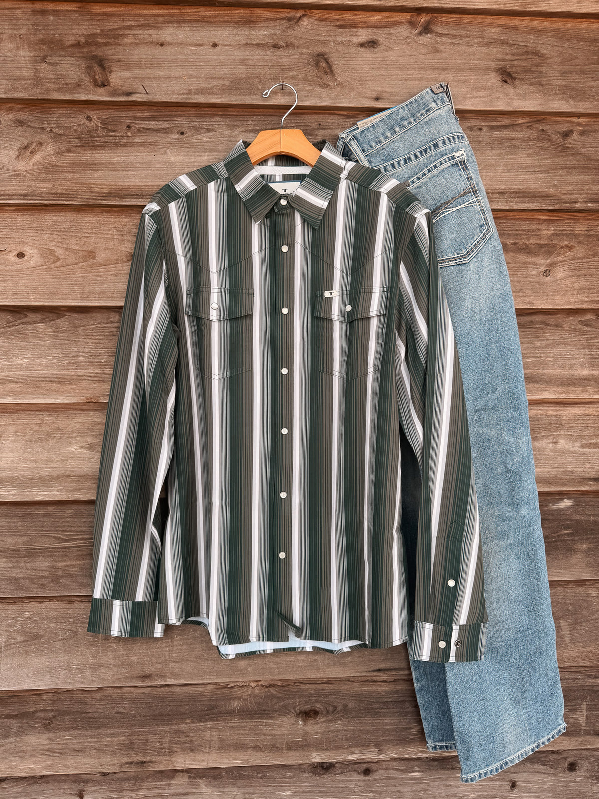 Ferrell | The Tristan in Black/Green - Long Sleeve Pearl Snap