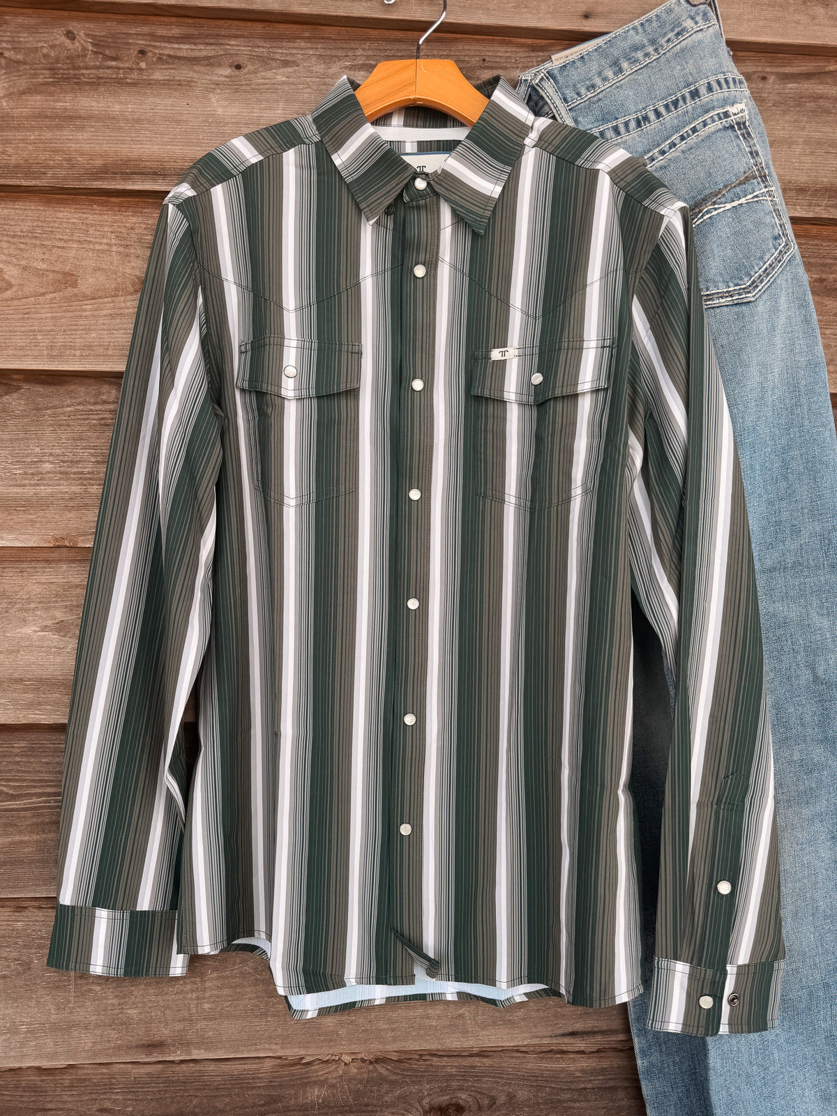Ferrell | The Tristan in Black/Green - Long Sleeve Pearl Snap