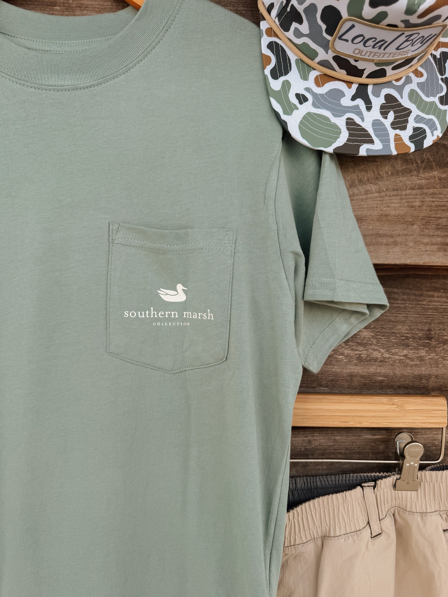 Southern Marsh Vintage Duck Decoy T-Shirt in Sage