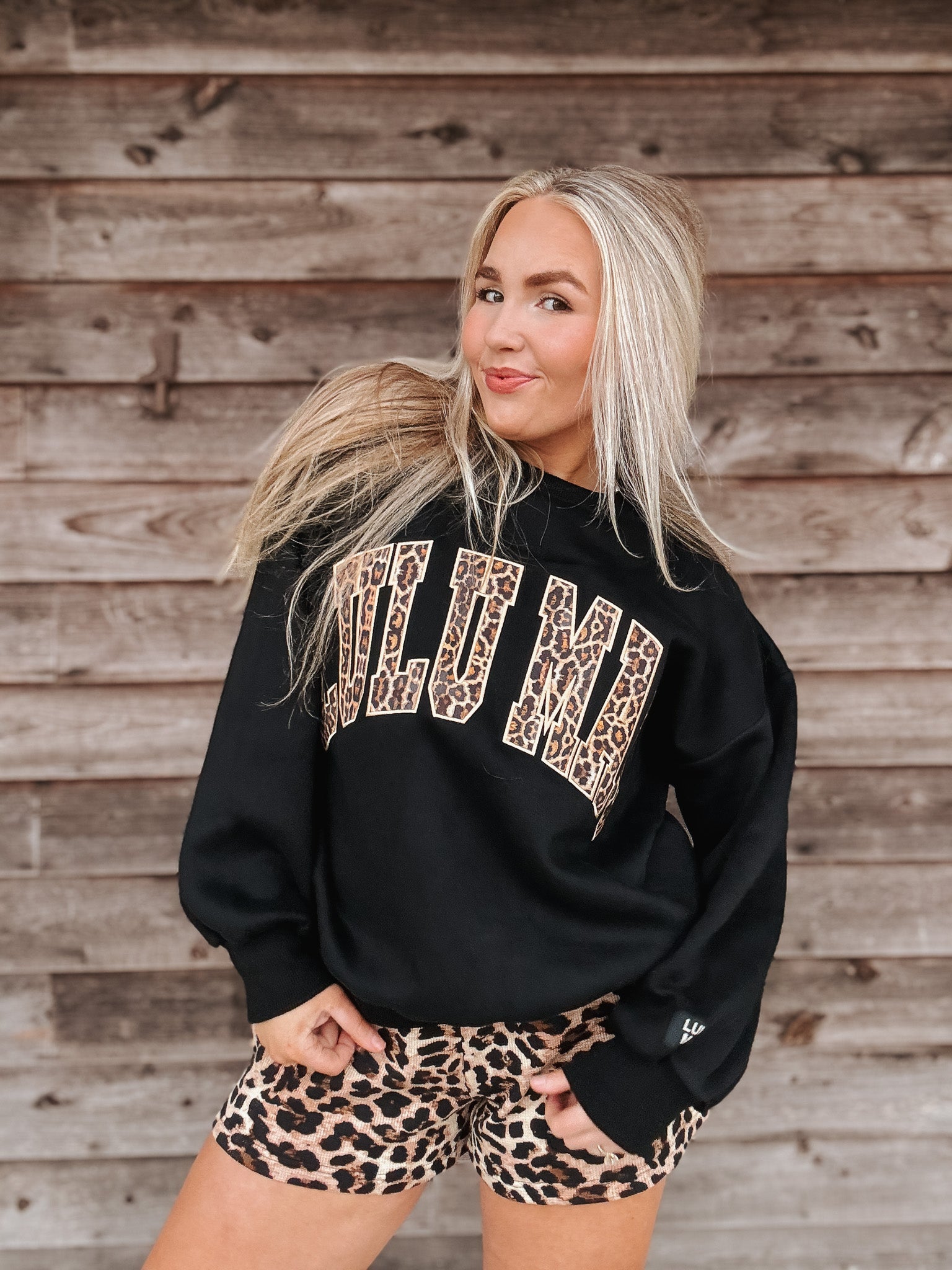 Lulu Mac Sweatshirt in Light Black Leopard