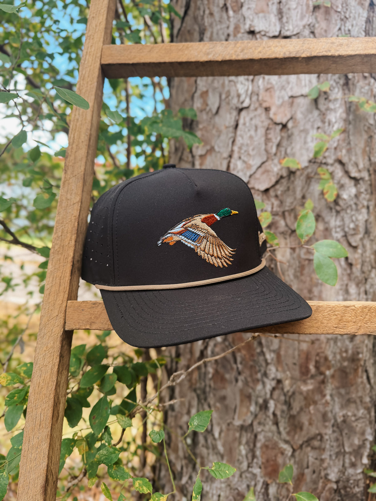 Embry Outdoors | Mallard Golf Hat - Black