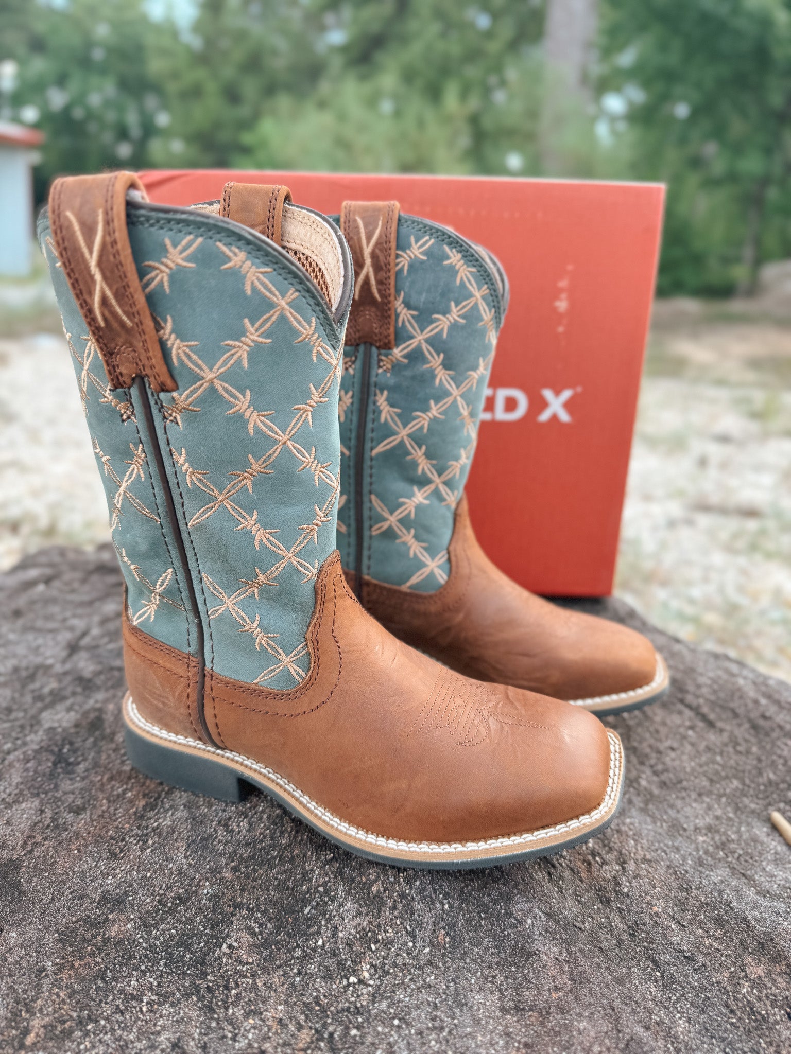 Youth Twisted X Top Hand Boot