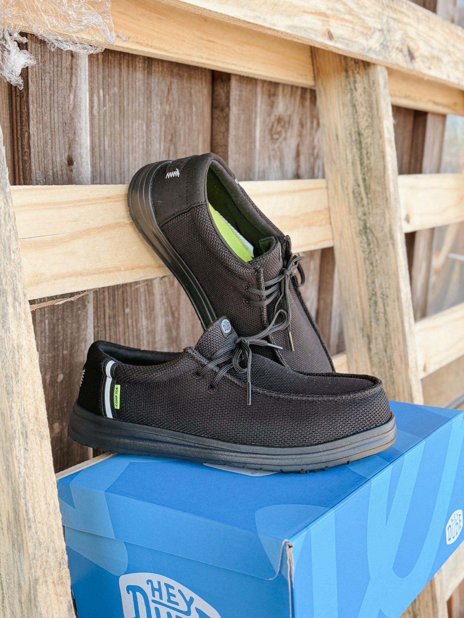 Men's Hey Dude Wally Work Composite Toe Shoes in Black/Black