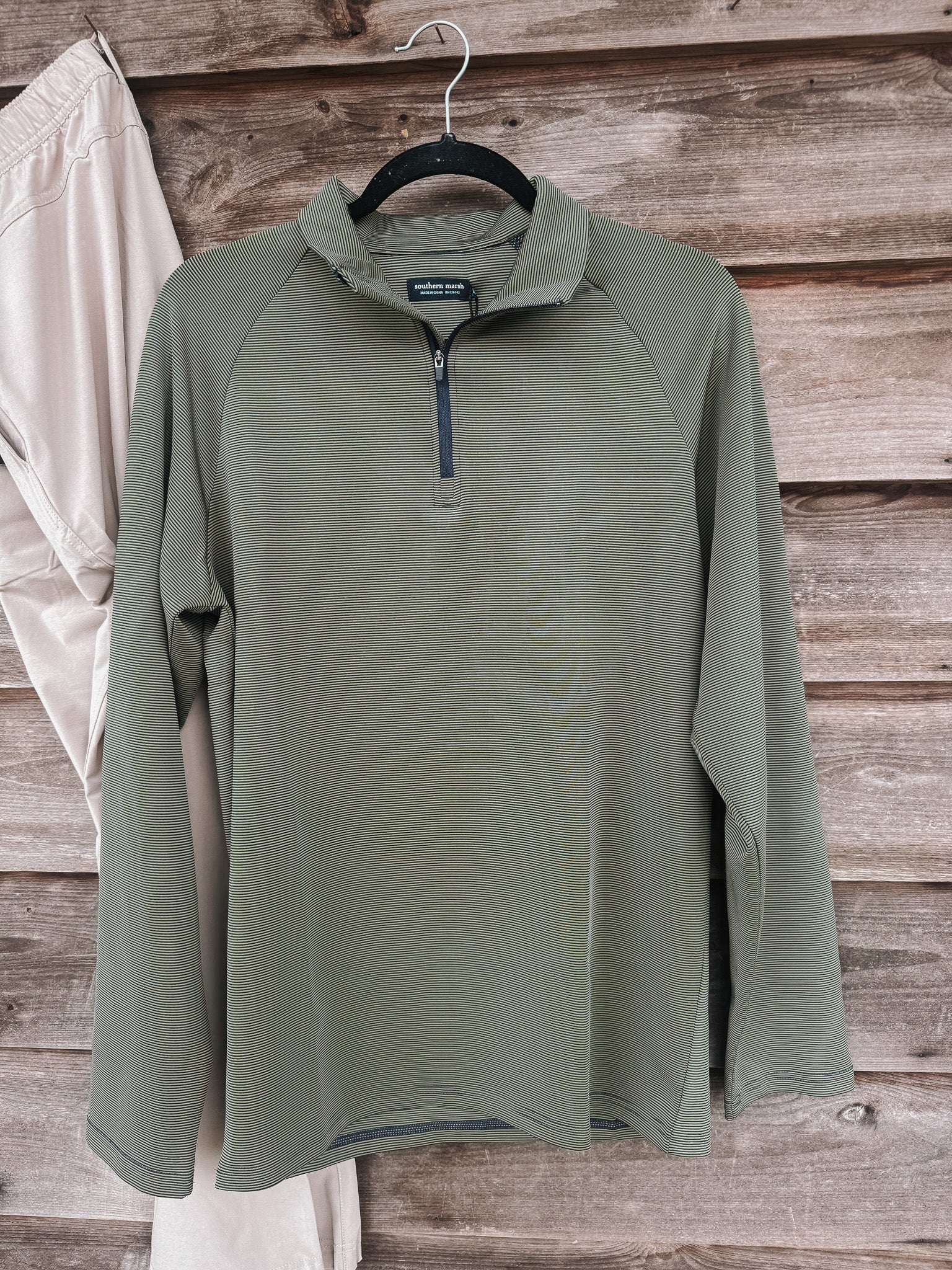 Men's Southern Marsh Southampton Performance Quarter Zip in Dark Olive
