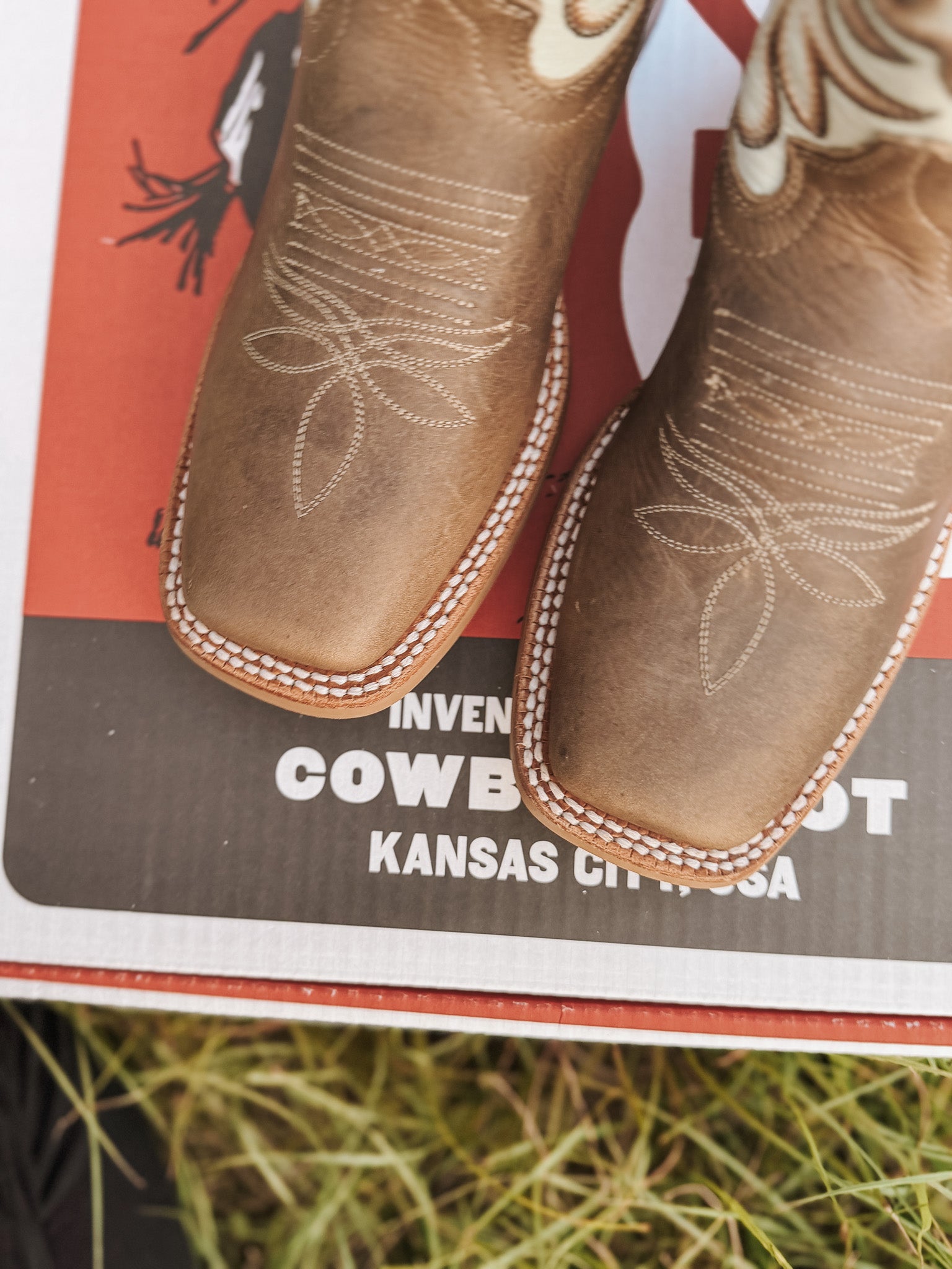 Hyer Women's Topeka Boots