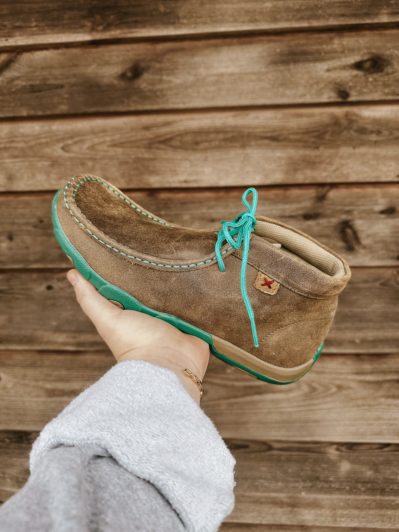 MOC DE CONDUCCIÓN CHUKKA TWISTED X TURQUESA PARA MUJER