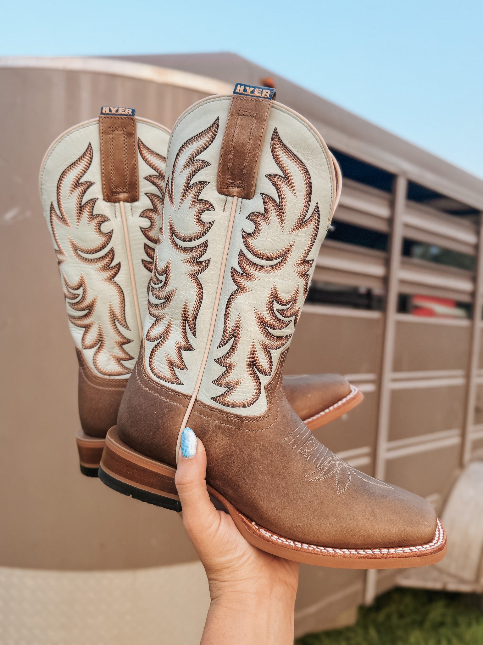 Hyer Women's Topeka Boots